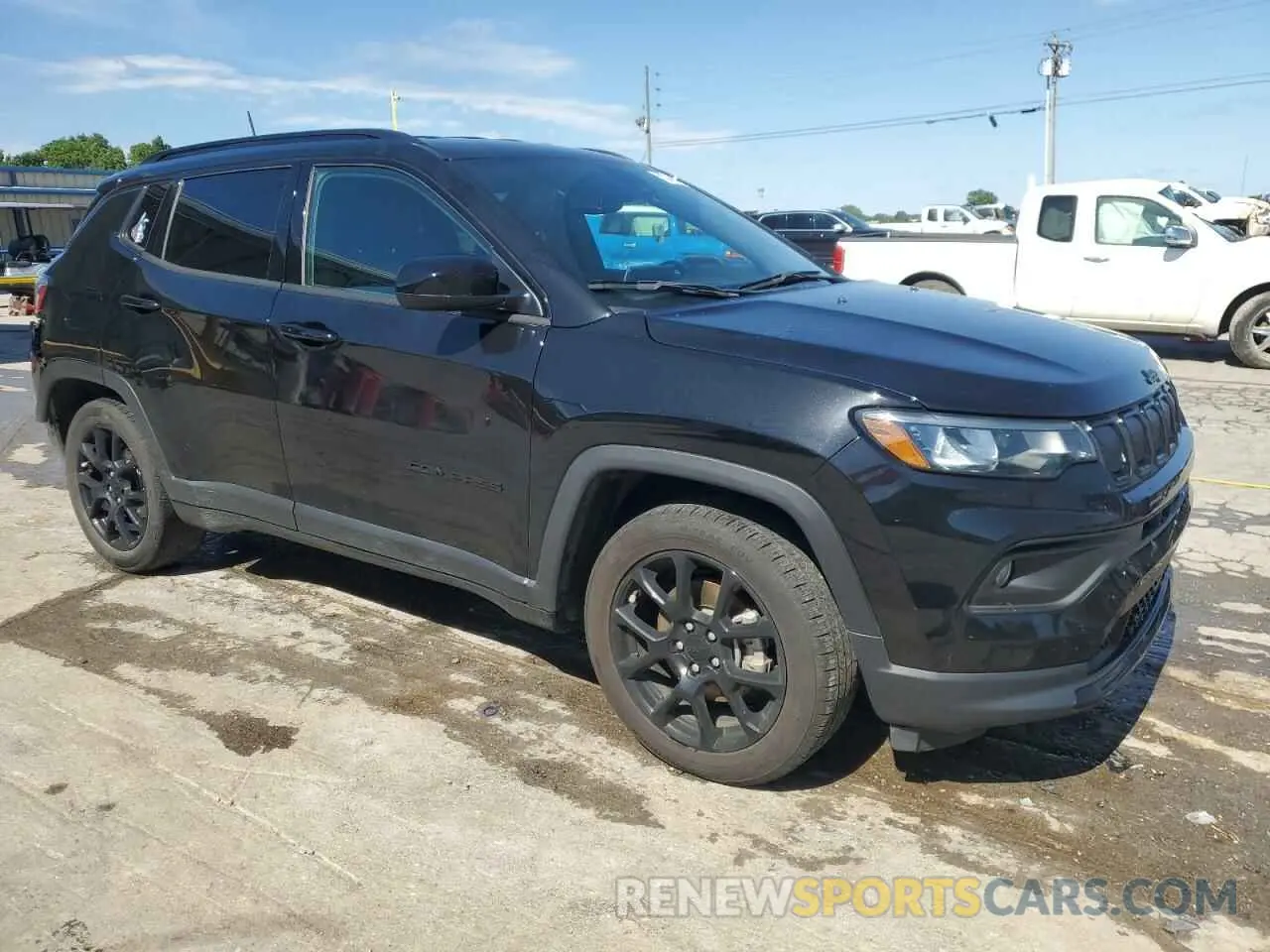 4 Photograph of a damaged car 3C4NJCBB0NT218131 JEEP COMPASS 2022