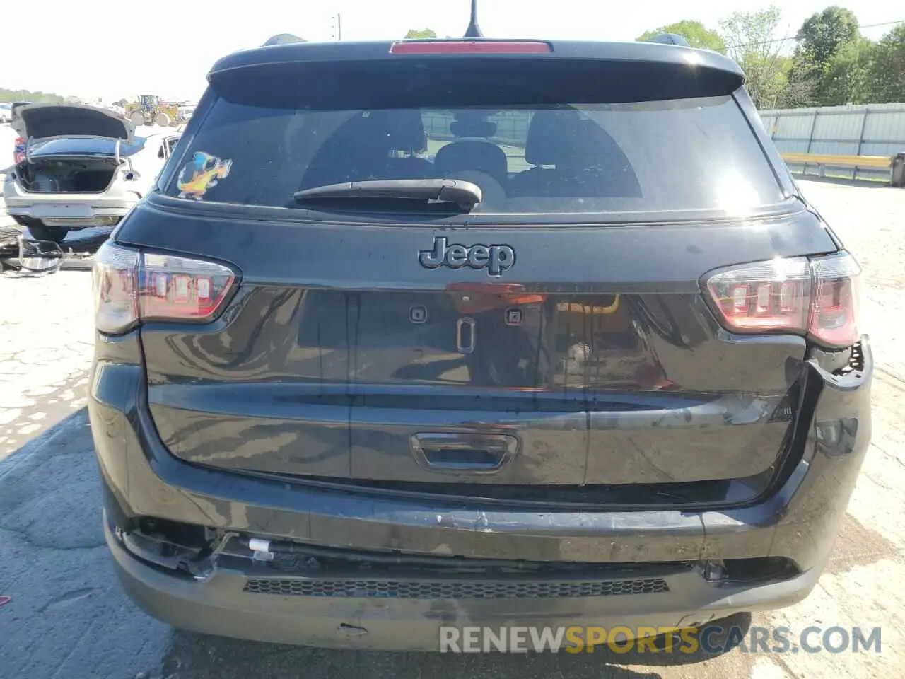 6 Photograph of a damaged car 3C4NJCBB0NT218131 JEEP COMPASS 2022