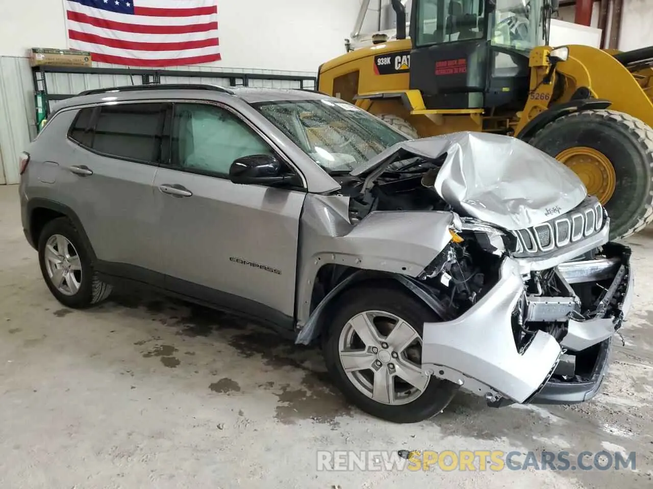 4 Photograph of a damaged car 3C4NJCBB1NT112755 JEEP COMPASS 2022