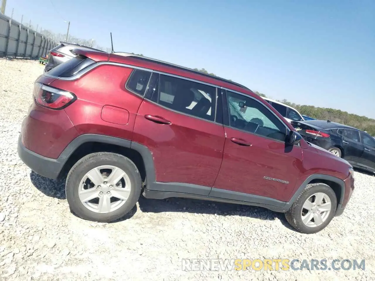 3 Photograph of a damaged car 3C4NJCBB2NT119391 JEEP COMPASS 2022