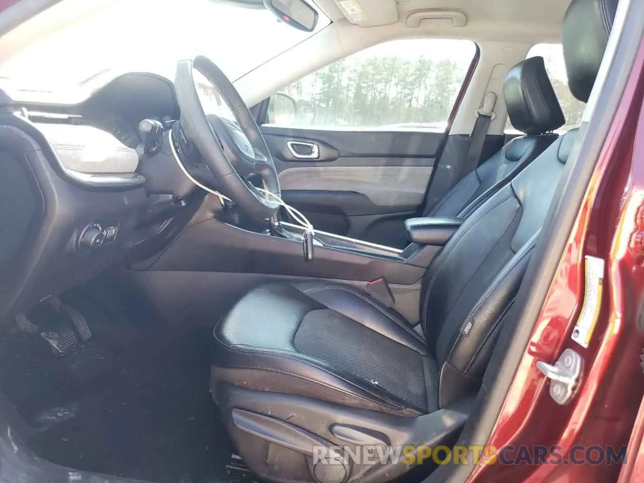 7 Photograph of a damaged car 3C4NJCBB2NT119391 JEEP COMPASS 2022