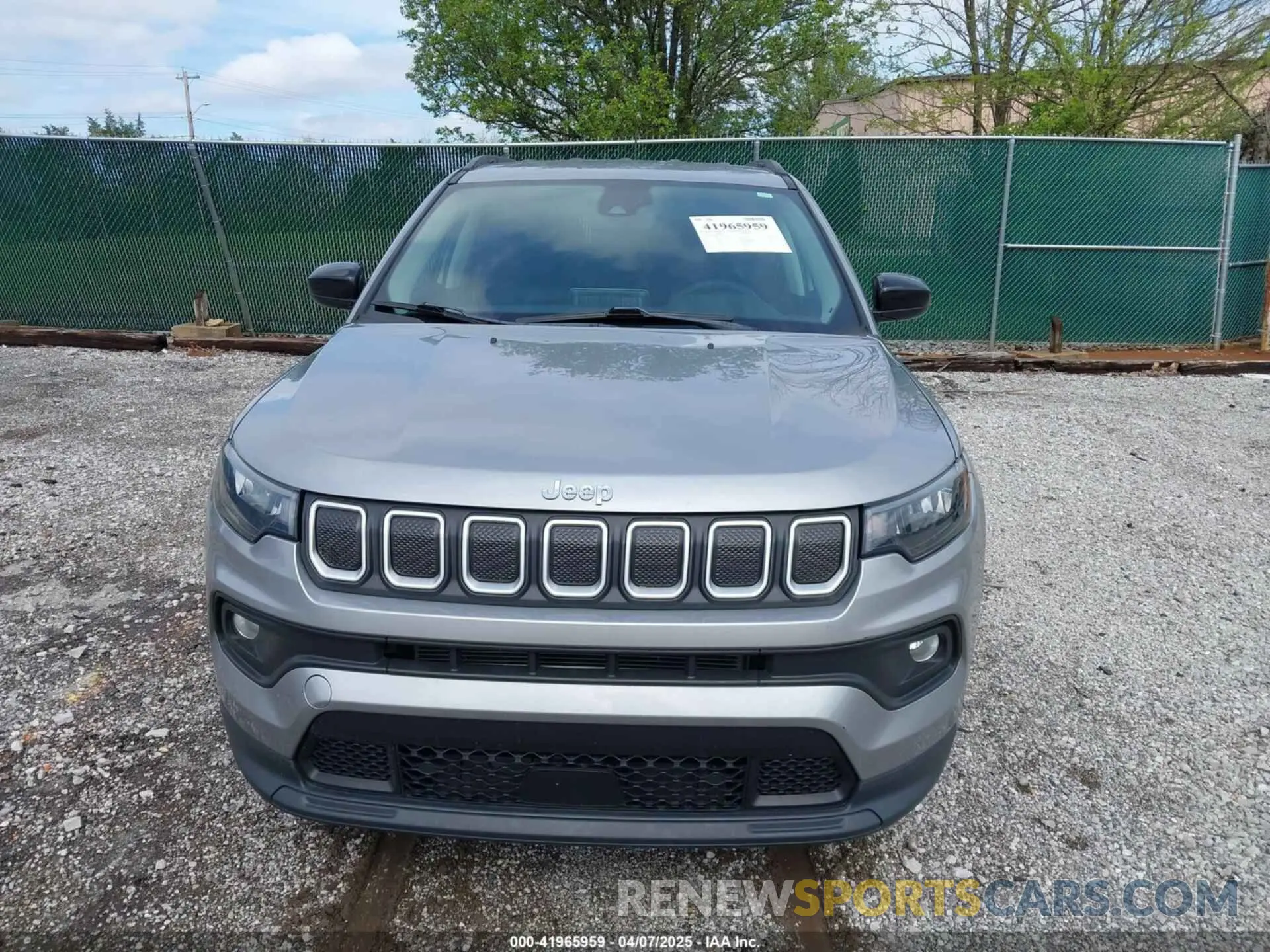 12 Photograph of a damaged car 3C4NJCBB2NT139477 JEEP COMPASS 2022