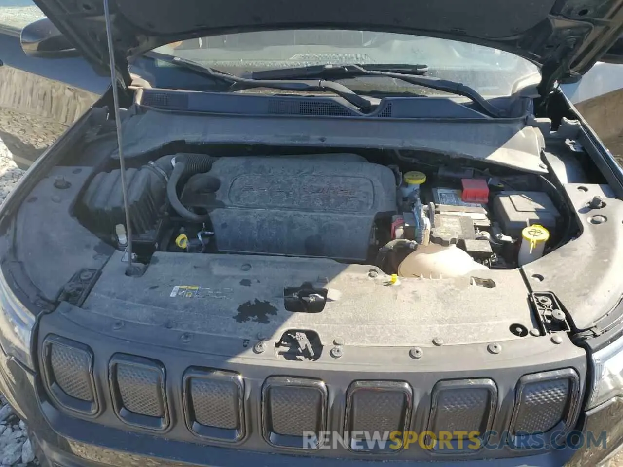 12 Photograph of a damaged car 3C4NJCBB2NT187786 JEEP COMPASS 2022