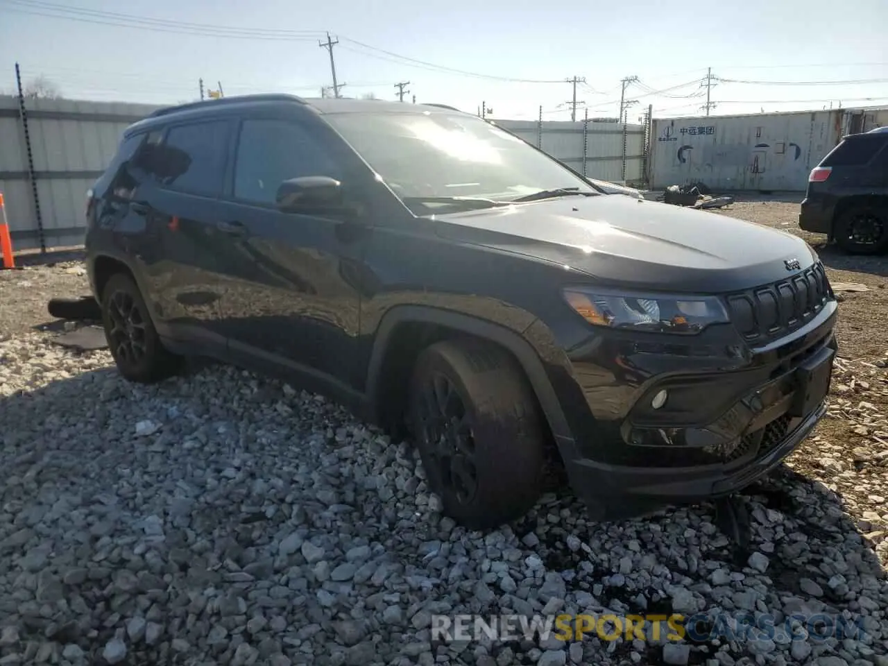 4 Photograph of a damaged car 3C4NJCBB2NT187786 JEEP COMPASS 2022