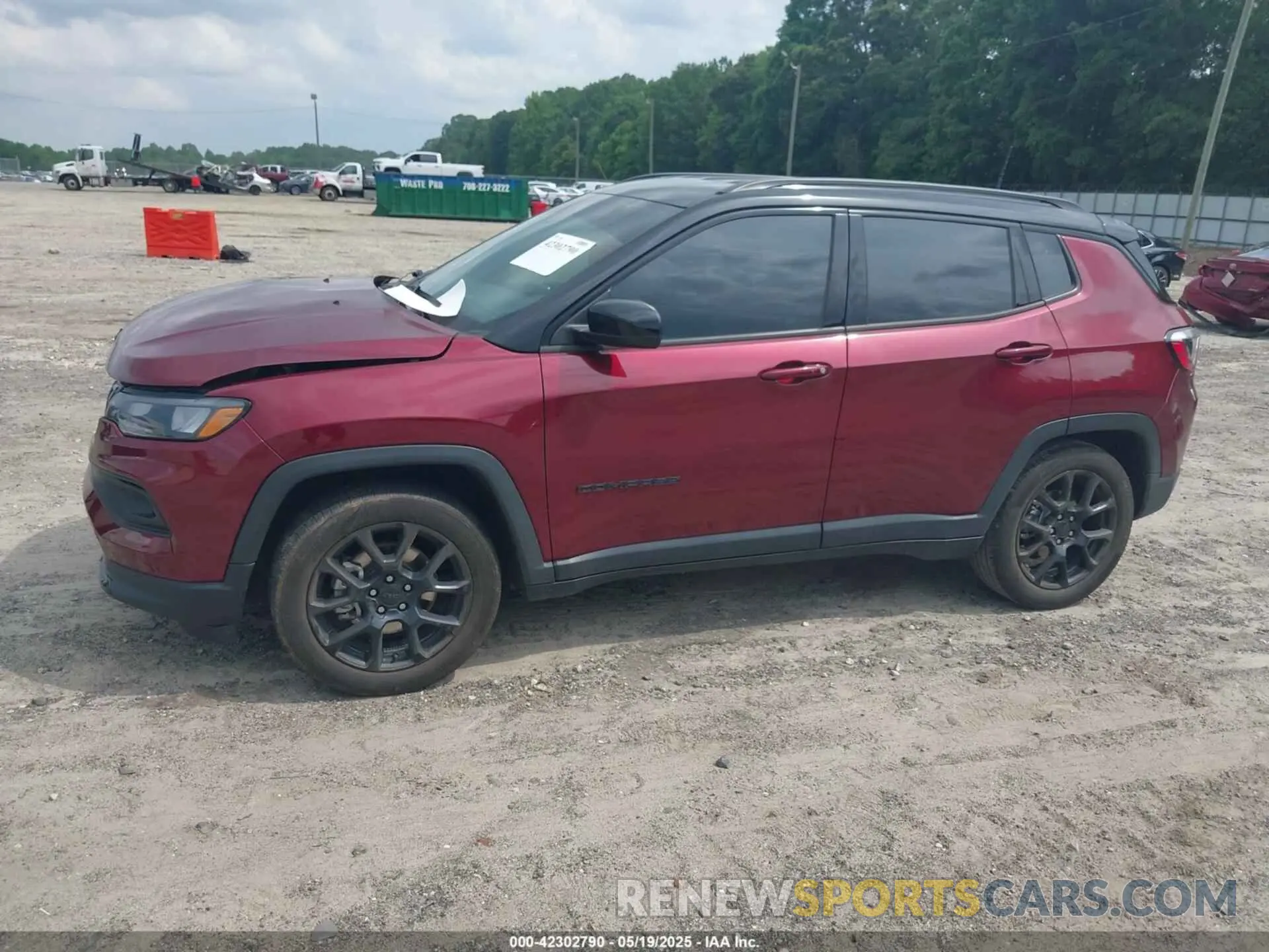 14 Photograph of a damaged car 3C4NJCBB2NT210970 JEEP COMPASS 2022