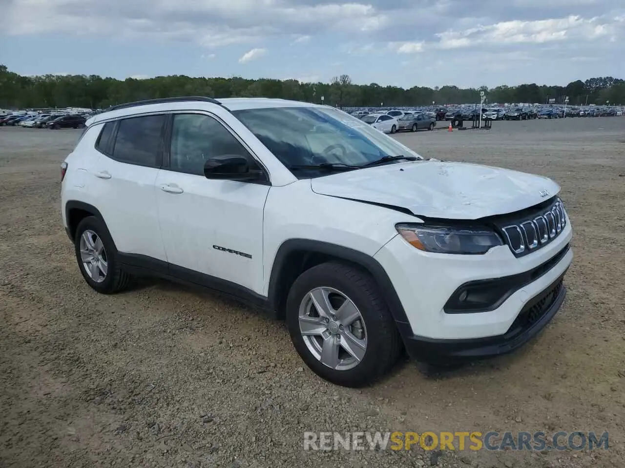 4 Photograph of a damaged car 3C4NJCBB2NT234332 JEEP COMPASS 2022