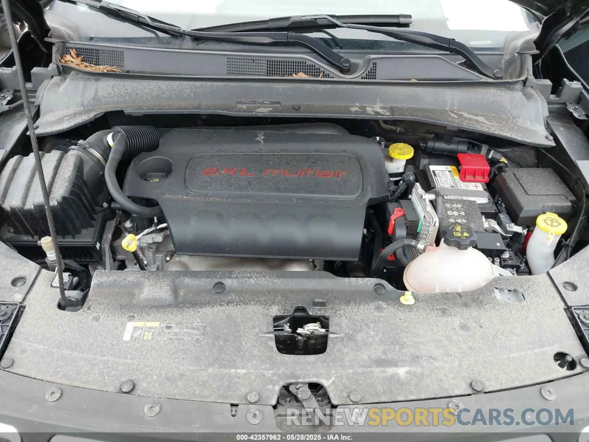 10 Photograph of a damaged car 3C4NJCBB3NT234484 JEEP COMPASS 2022