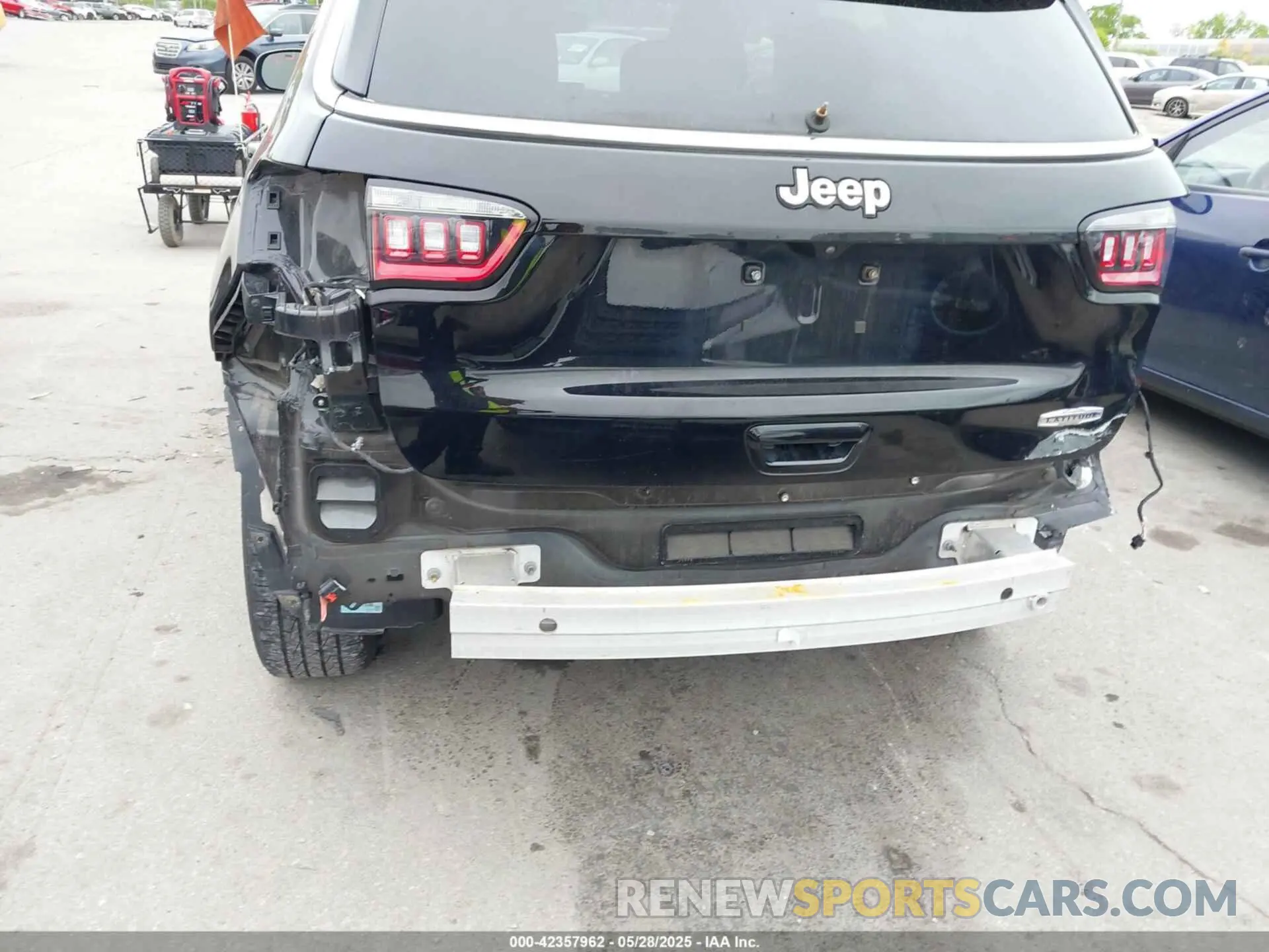 6 Photograph of a damaged car 3C4NJCBB3NT234484 JEEP COMPASS 2022
