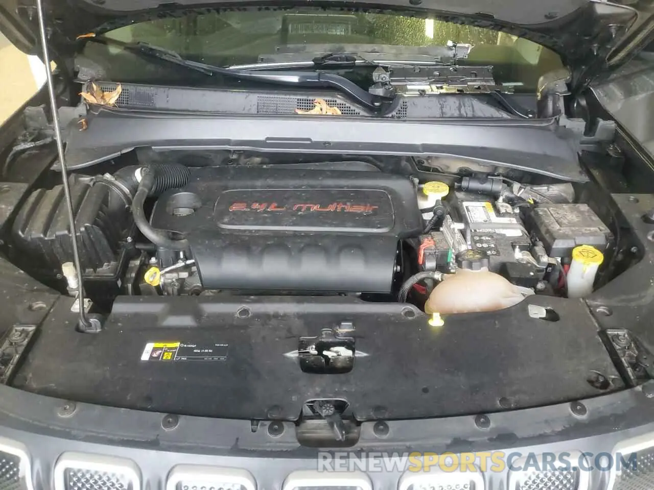 13 Photograph of a damaged car 3C4NJCBB4NT106495 JEEP COMPASS 2022
