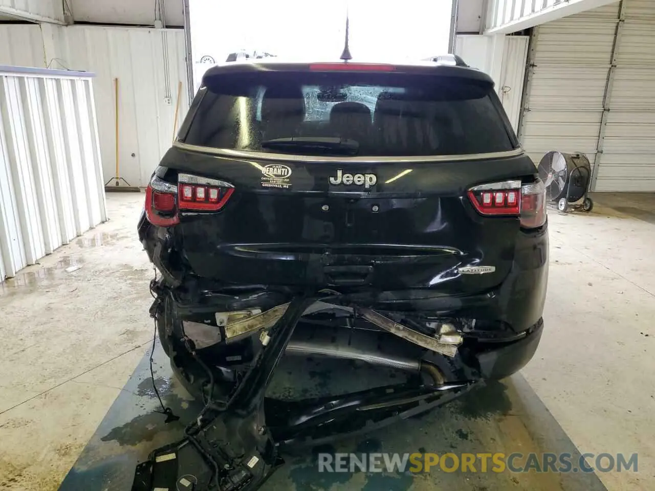 6 Photograph of a damaged car 3C4NJCBB4NT106495 JEEP COMPASS 2022