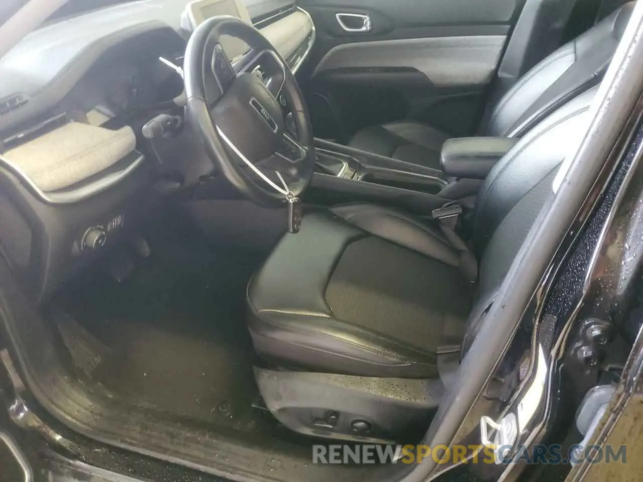 7 Photograph of a damaged car 3C4NJCBB4NT106495 JEEP COMPASS 2022