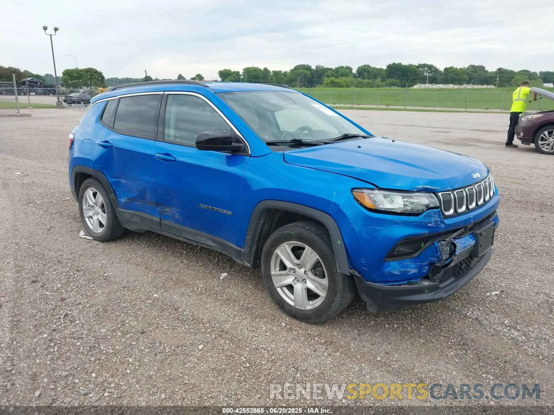 1 Photograph of a damaged car 3C4NJCBB4NT112832 JEEP COMPASS 2022