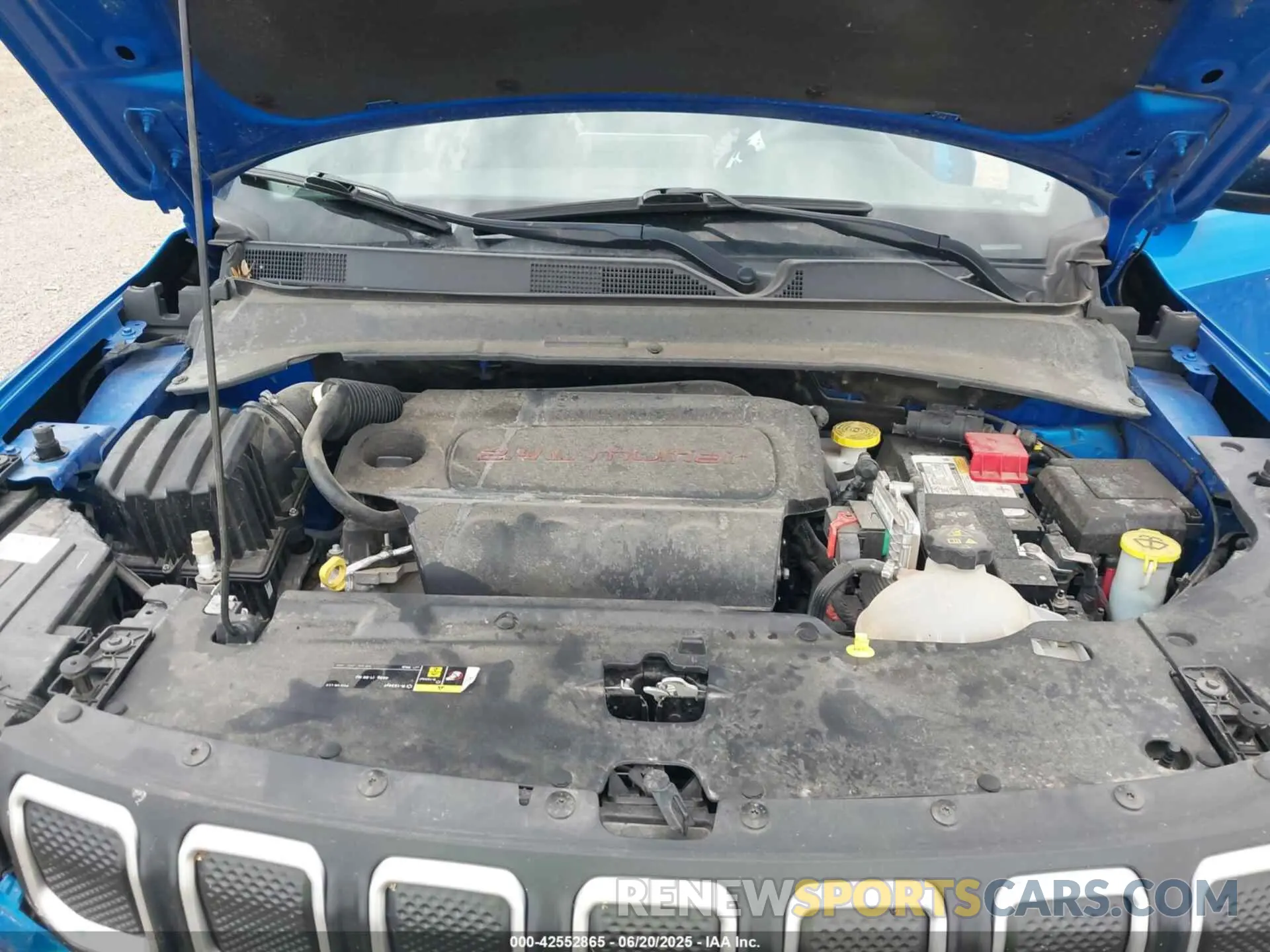 10 Photograph of a damaged car 3C4NJCBB4NT112832 JEEP COMPASS 2022
