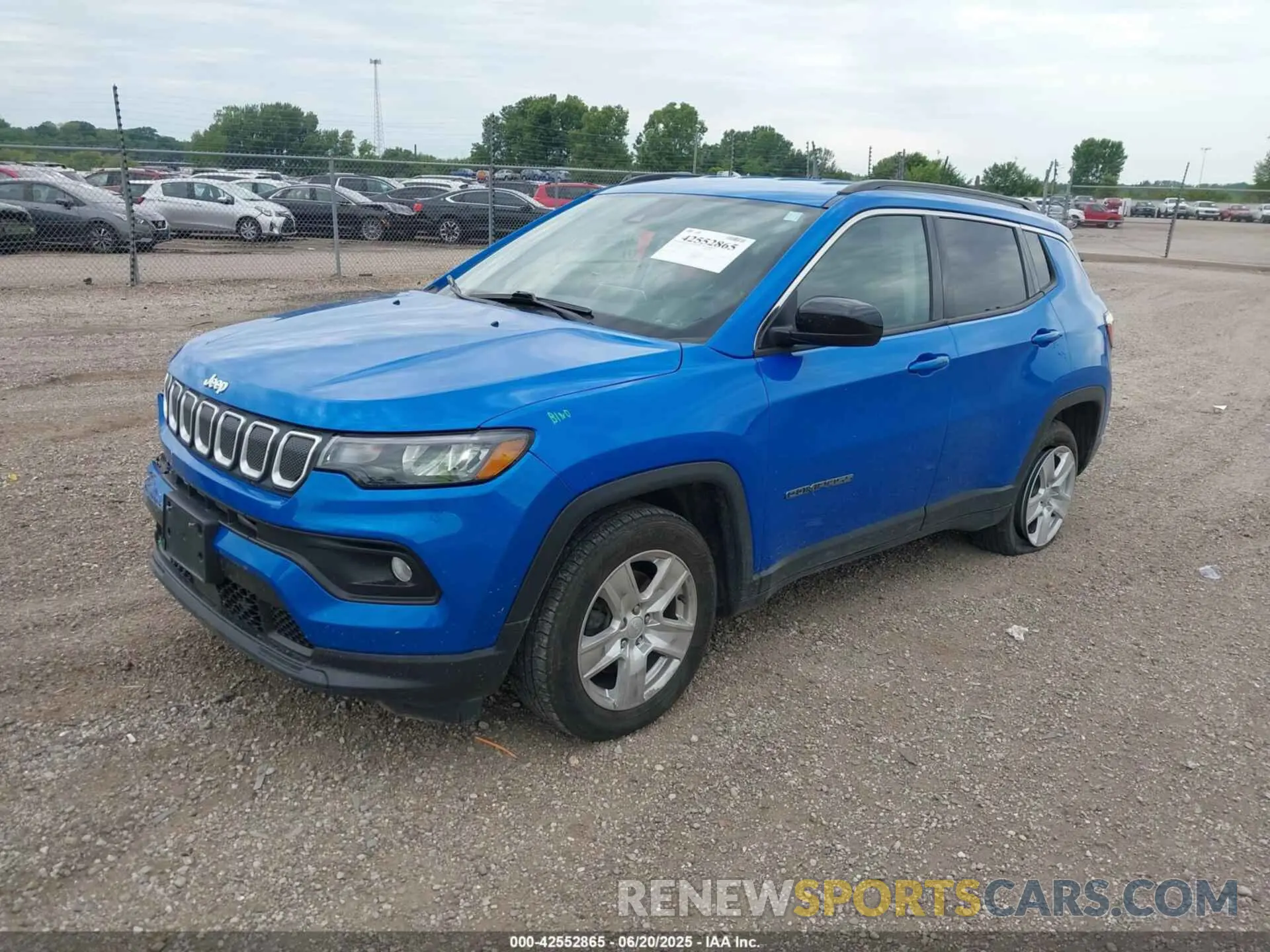 2 Photograph of a damaged car 3C4NJCBB4NT112832 JEEP COMPASS 2022