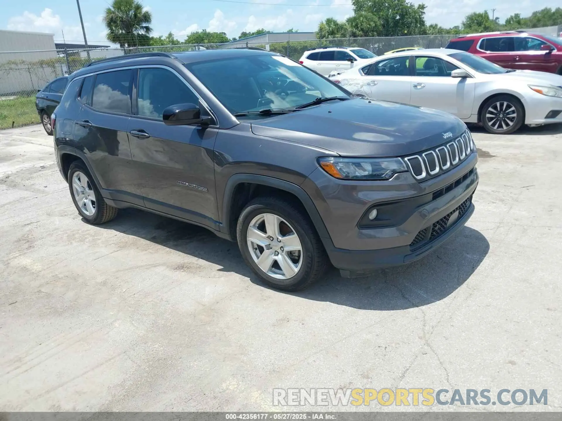 1 Photograph of a damaged car 3C4NJCBB4NT137245 JEEP COMPASS 2022