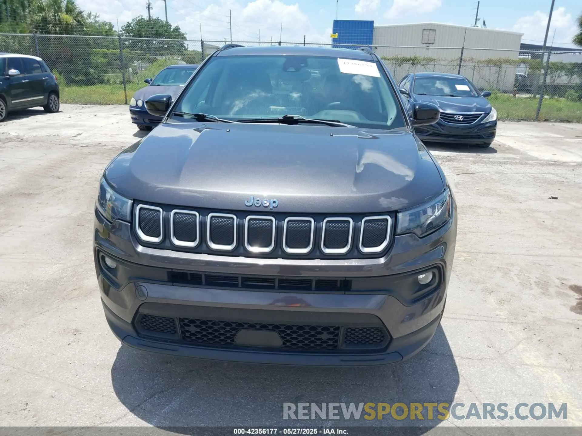 11 Photograph of a damaged car 3C4NJCBB4NT137245 JEEP COMPASS 2022