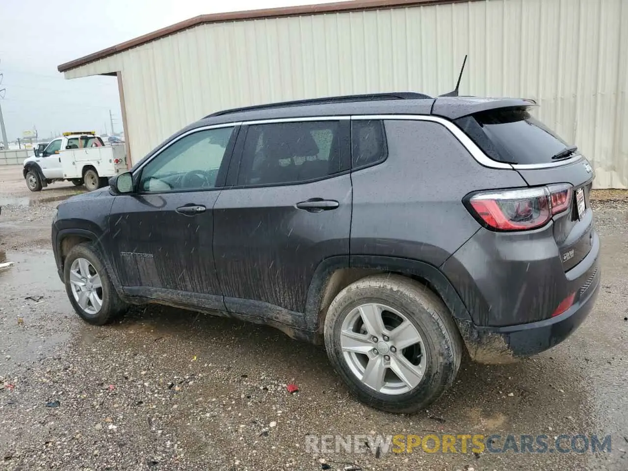 2 Photograph of a damaged car 3C4NJCBB4NT174893 JEEP COMPASS 2022