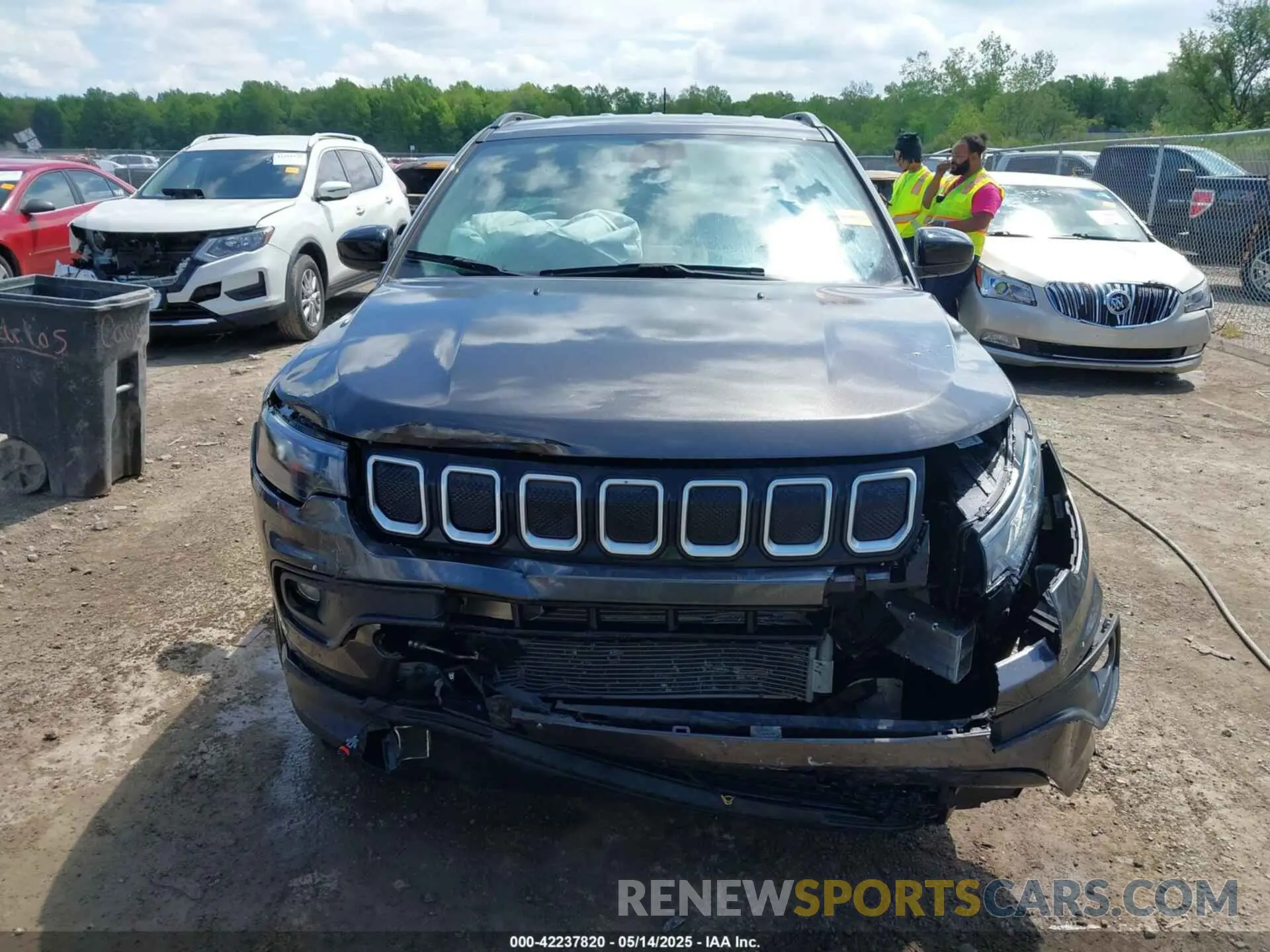 12 Photograph of a damaged car 3C4NJCBB5NT103444 JEEP COMPASS 2022
