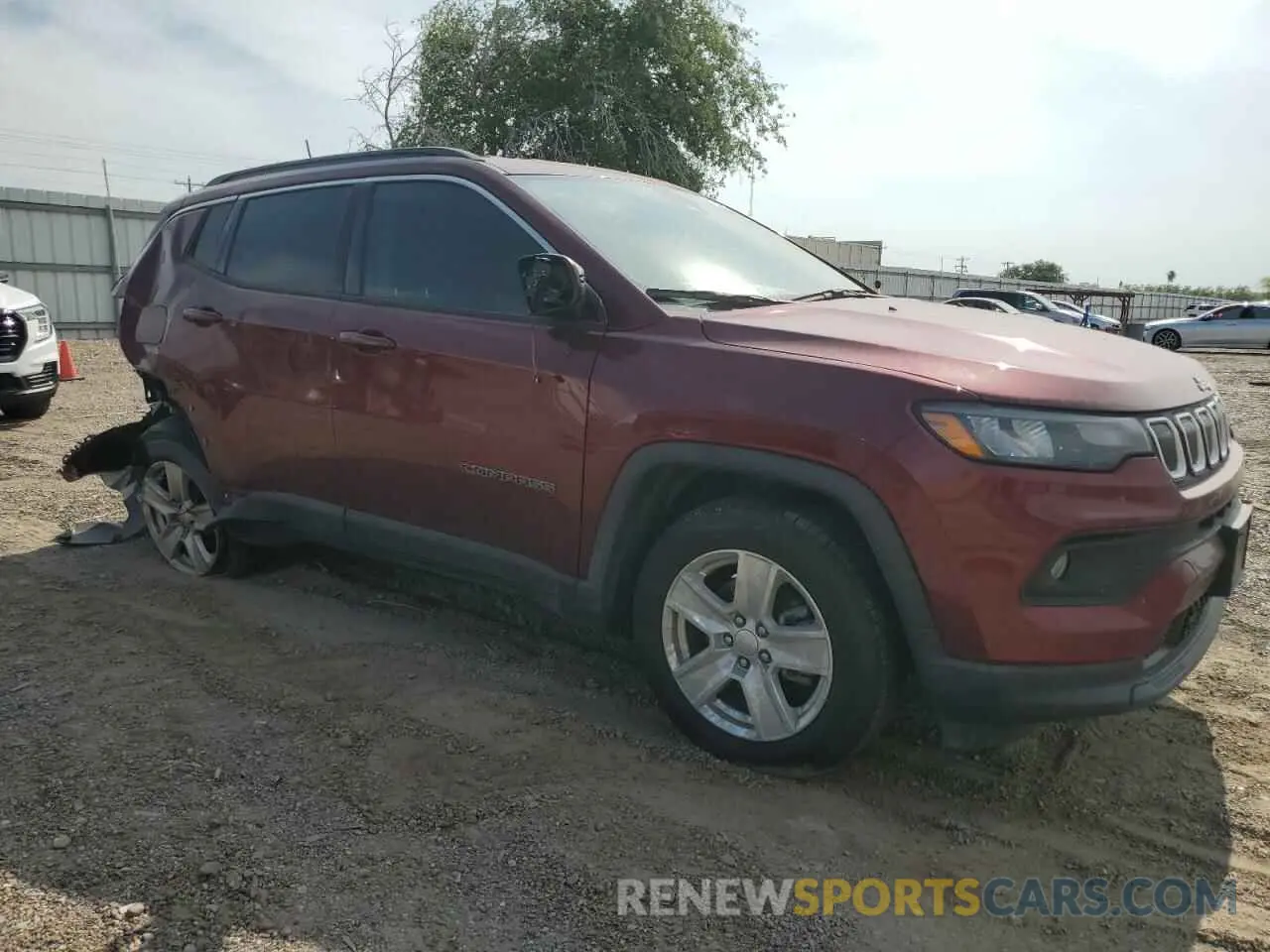 4 Photograph of a damaged car 3C4NJCBB5NT137027 JEEP COMPASS 2022