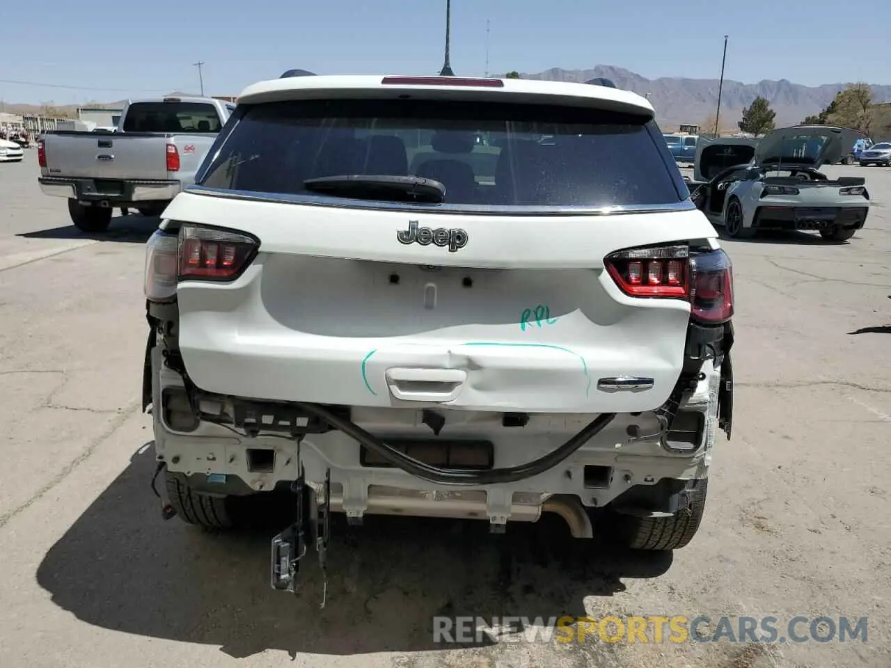 6 Photograph of a damaged car 3C4NJCBB5NT205164 JEEP COMPASS 2022