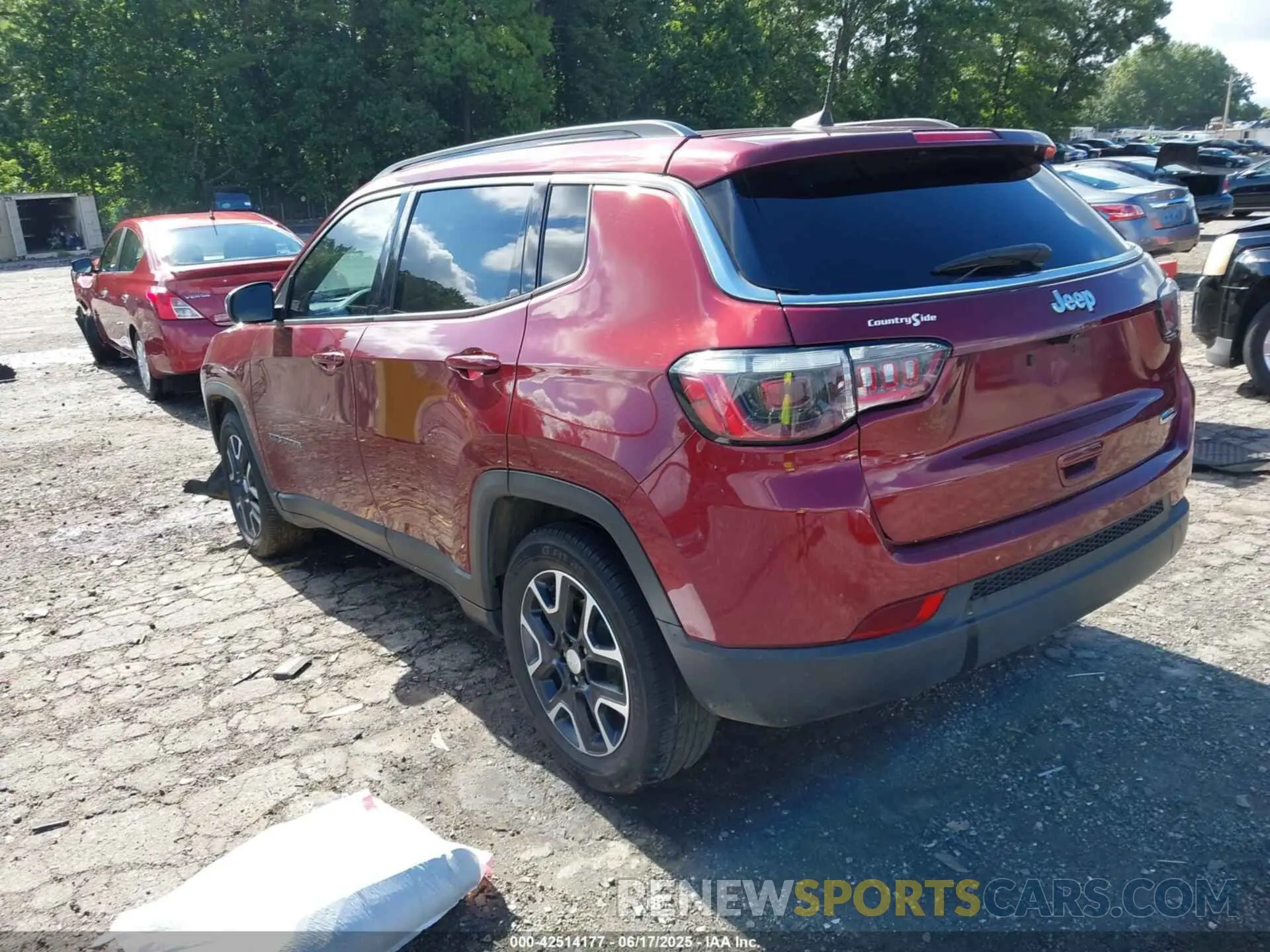 3 Photograph of a damaged car 3C4NJCBB6NT119409 JEEP COMPASS 2022