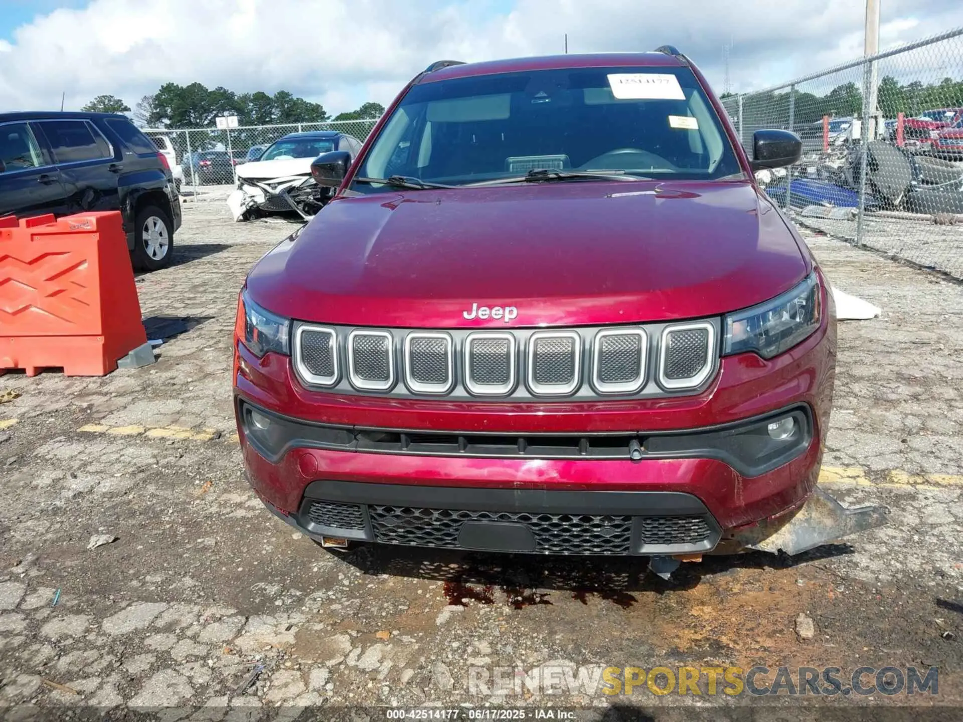 6 Photograph of a damaged car 3C4NJCBB6NT119409 JEEP COMPASS 2022