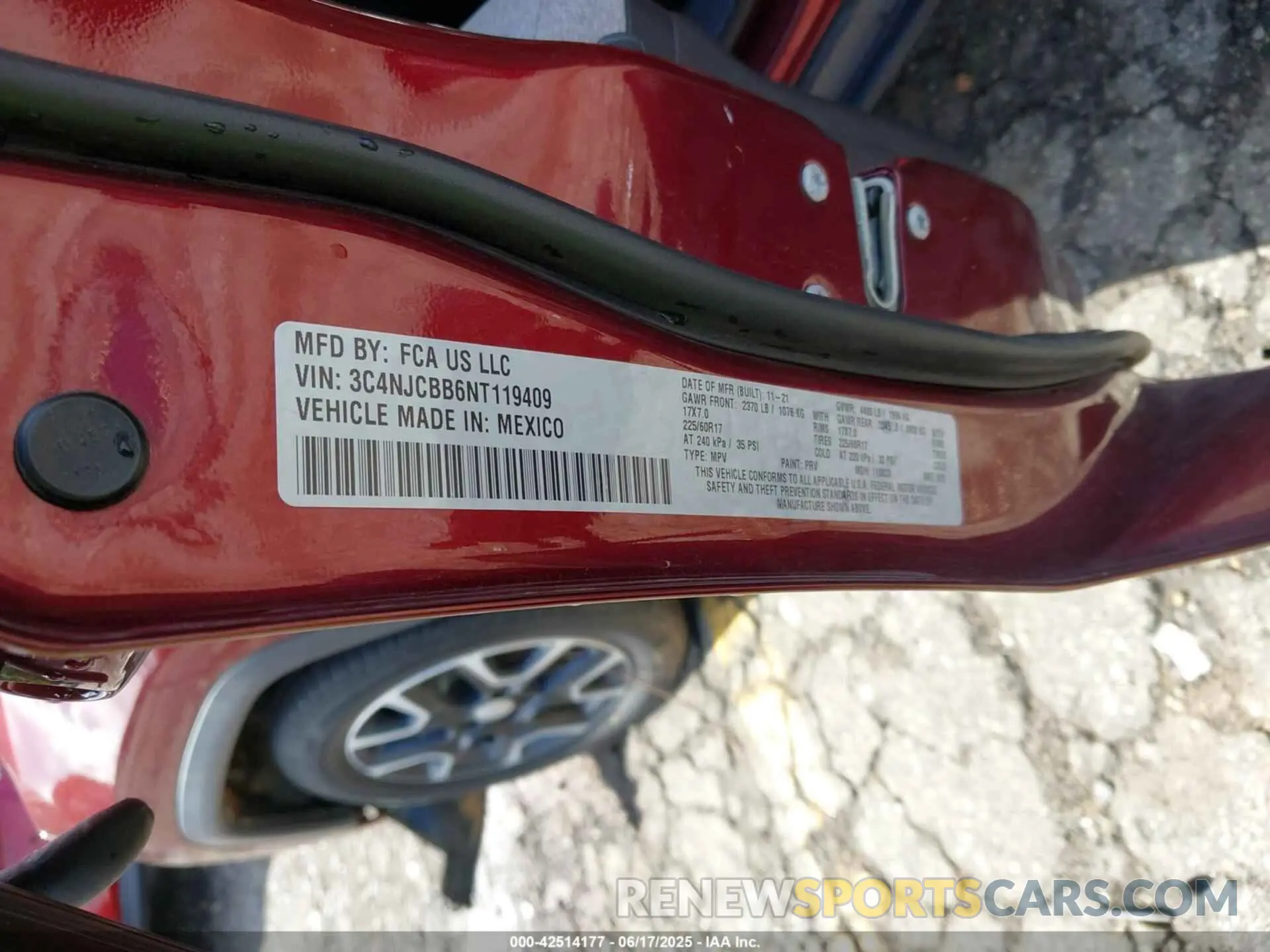 9 Photograph of a damaged car 3C4NJCBB6NT119409 JEEP COMPASS 2022