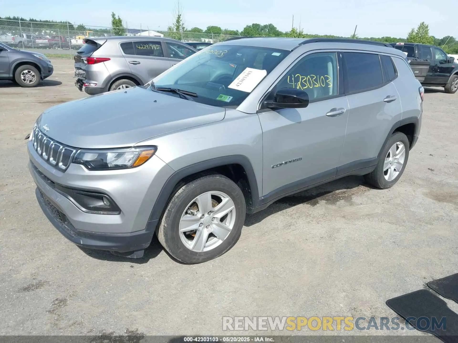 2 Photograph of a damaged car 3C4NJCBB6NT182719 JEEP COMPASS 2022