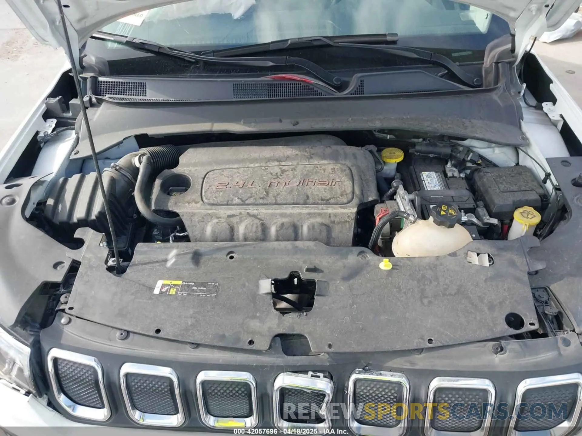 10 Photograph of a damaged car 3C4NJCBB6NT217940 JEEP COMPASS 2022