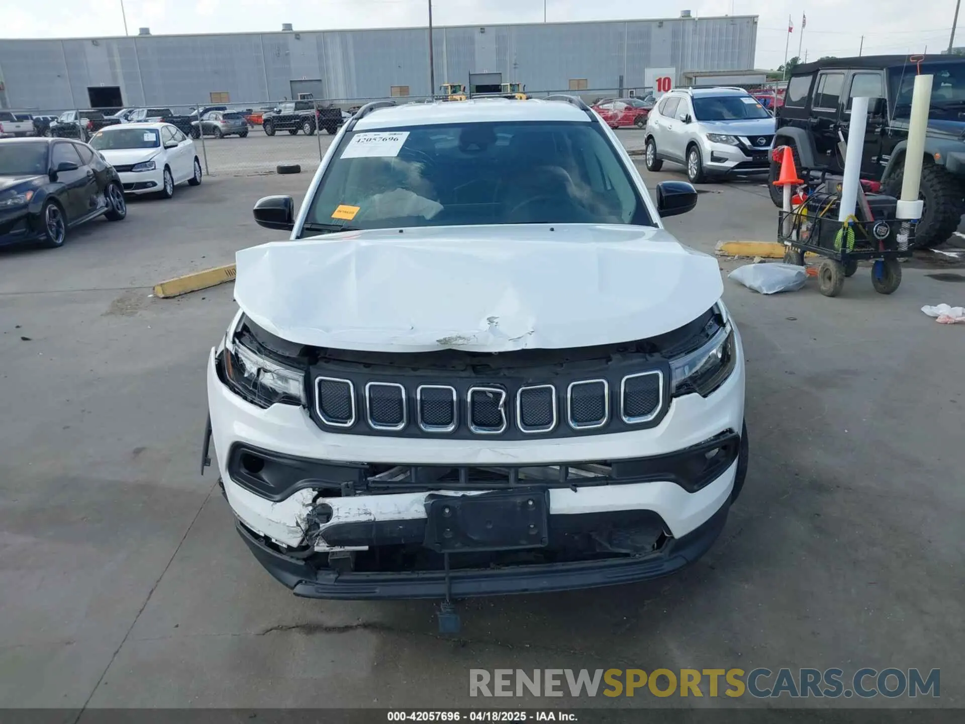12 Photograph of a damaged car 3C4NJCBB6NT217940 JEEP COMPASS 2022