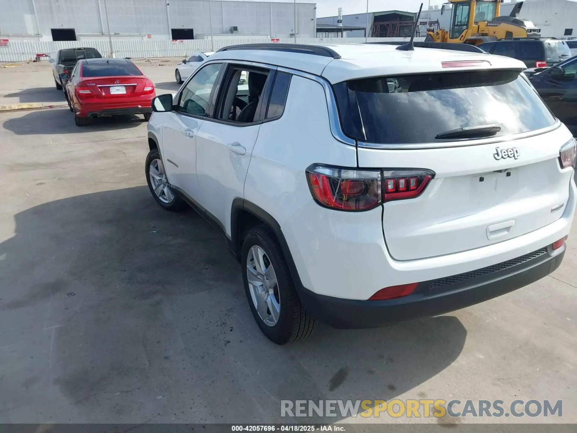 3 Photograph of a damaged car 3C4NJCBB6NT217940 JEEP COMPASS 2022