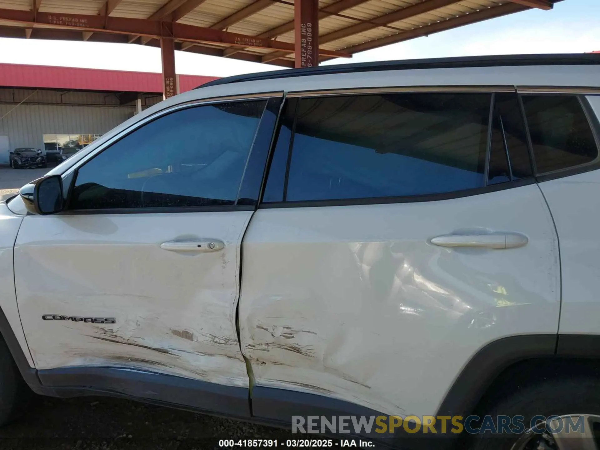14 Photograph of a damaged car 3C4NJCBB6NT220062 JEEP COMPASS 2022
