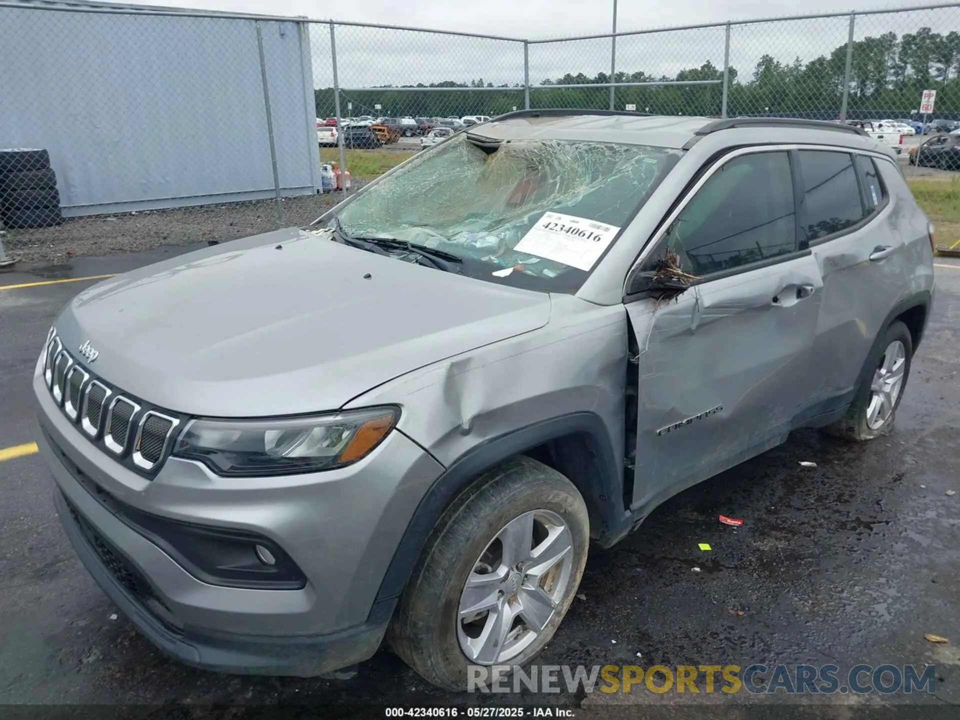 6 Photograph of a damaged car 3C4NJCBB6NT228906 JEEP COMPASS 2022