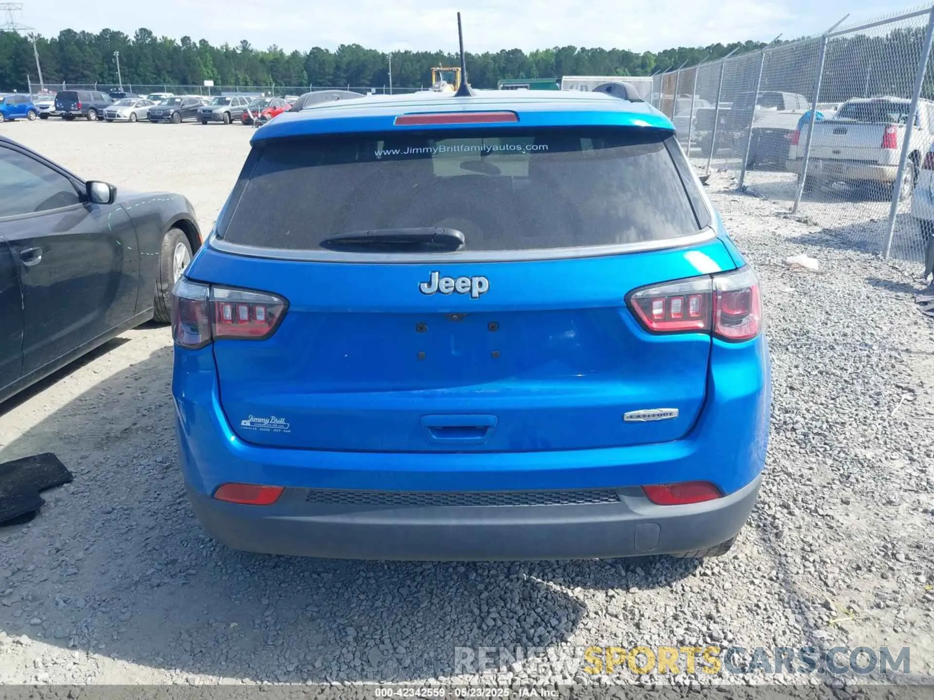16 Photograph of a damaged car 3C4NJCBB6NT229148 JEEP COMPASS 2022