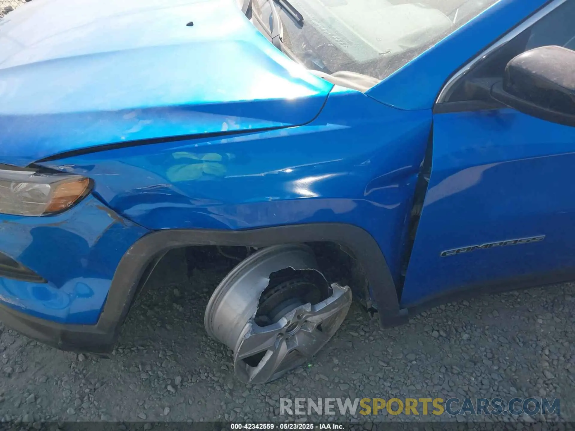 6 Photograph of a damaged car 3C4NJCBB6NT229148 JEEP COMPASS 2022