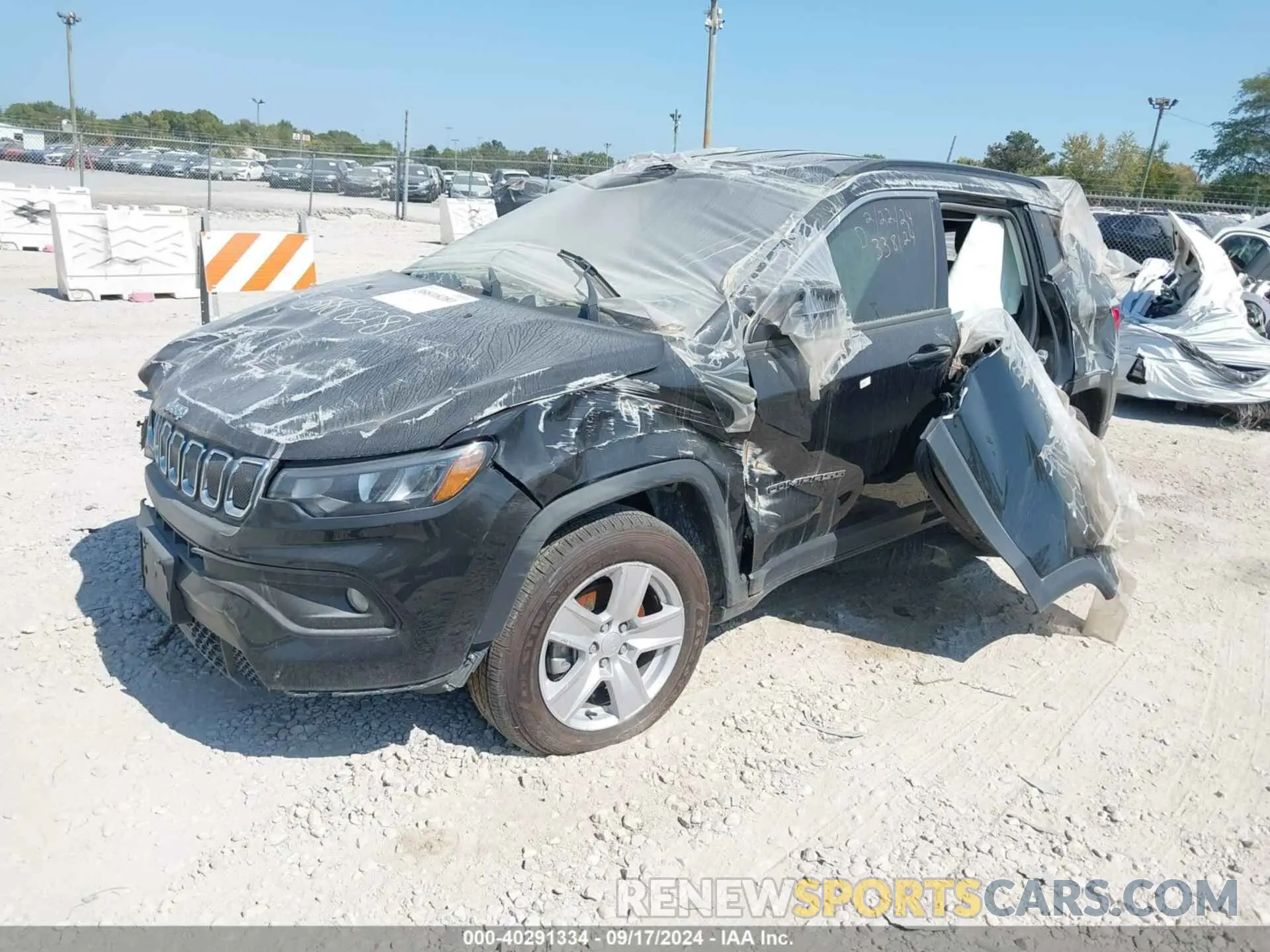 2 Photograph of a damaged car 3C4NJCBB7NT229059 JEEP COMPASS 2022