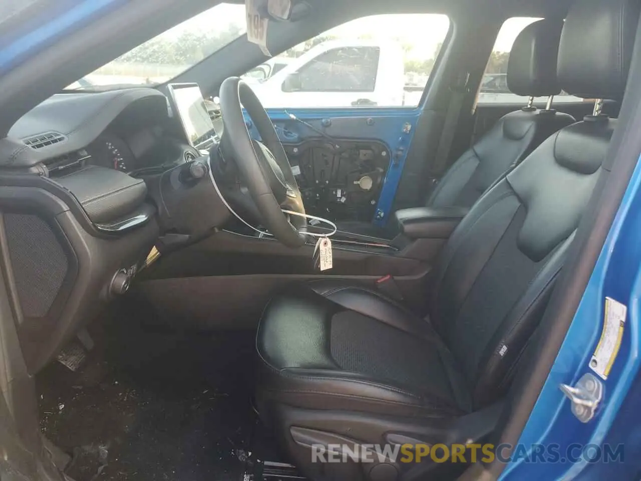 7 Photograph of a damaged car 3C4NJCBB7NT235217 JEEP COMPASS 2022