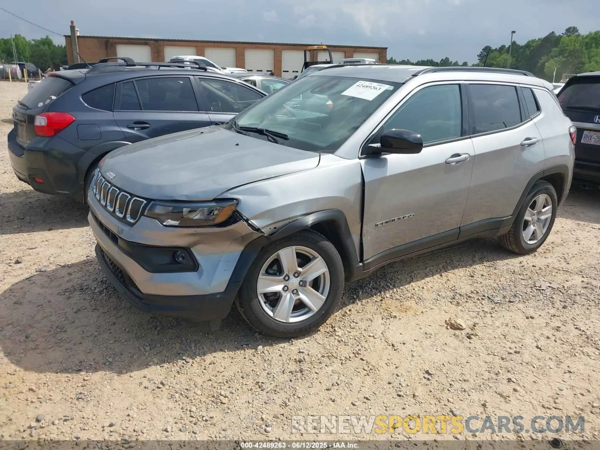 2 Photograph of a damaged car 3C4NJCBB7NT238456 JEEP COMPASS 2022
