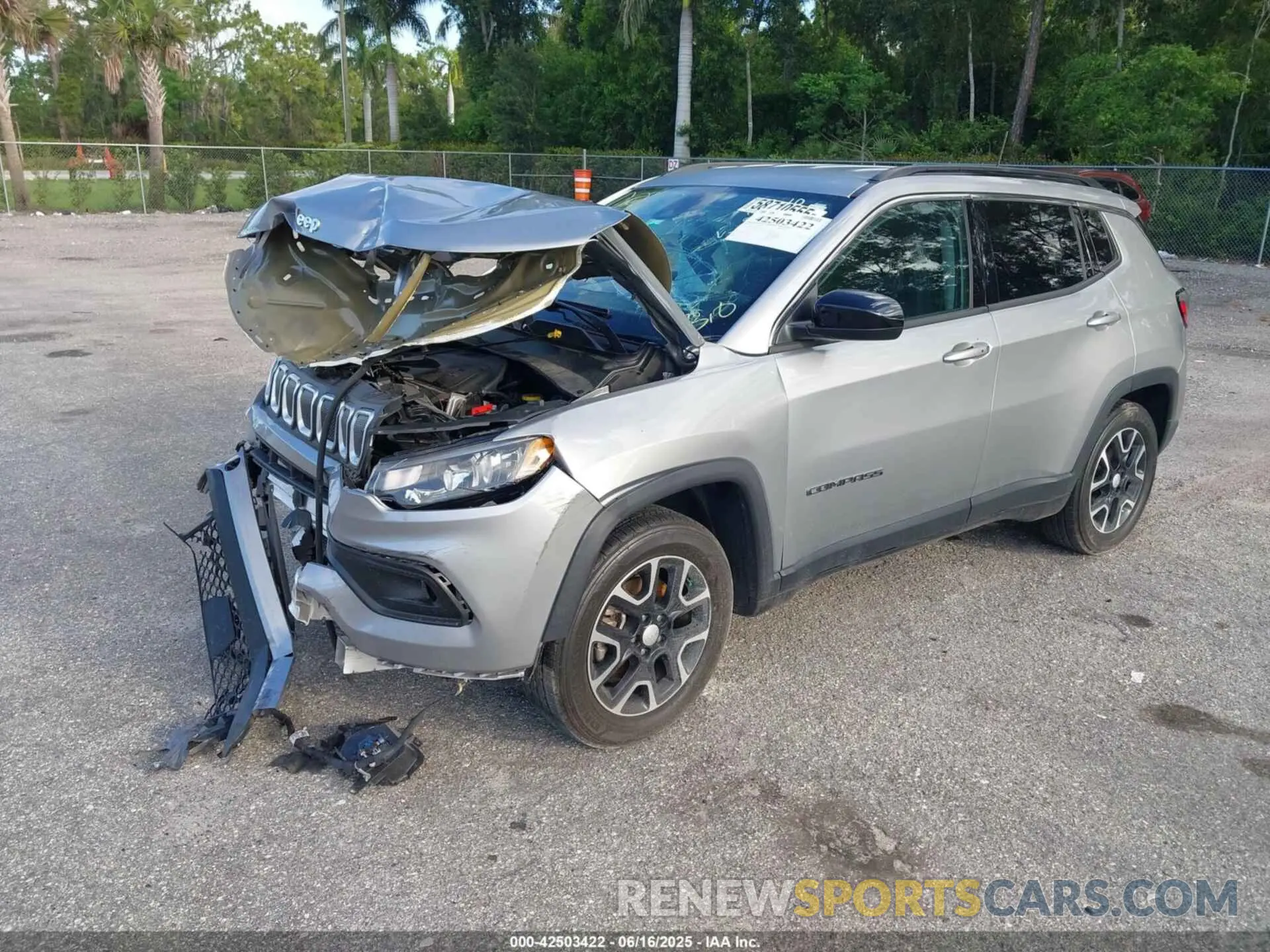 2 Photograph of a damaged car 3C4NJCBB8NT138706 JEEP COMPASS 2022