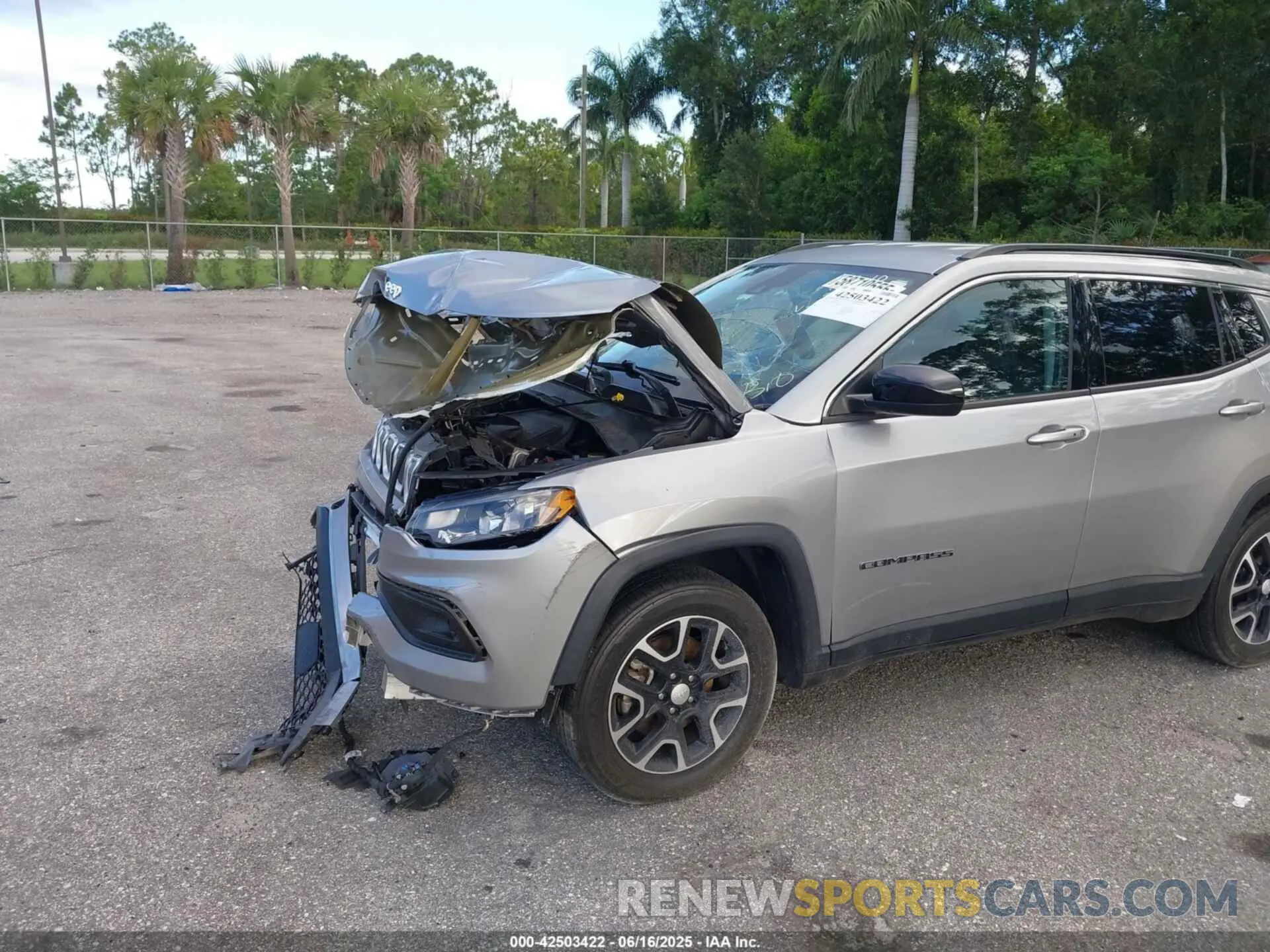 6 Photograph of a damaged car 3C4NJCBB8NT138706 JEEP COMPASS 2022