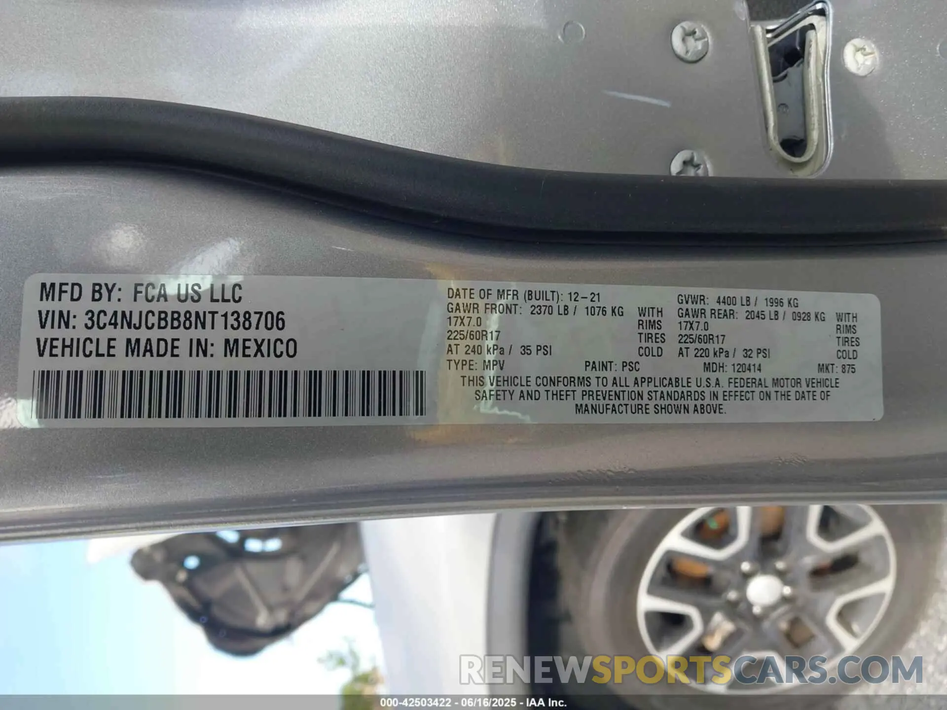 9 Photograph of a damaged car 3C4NJCBB8NT138706 JEEP COMPASS 2022