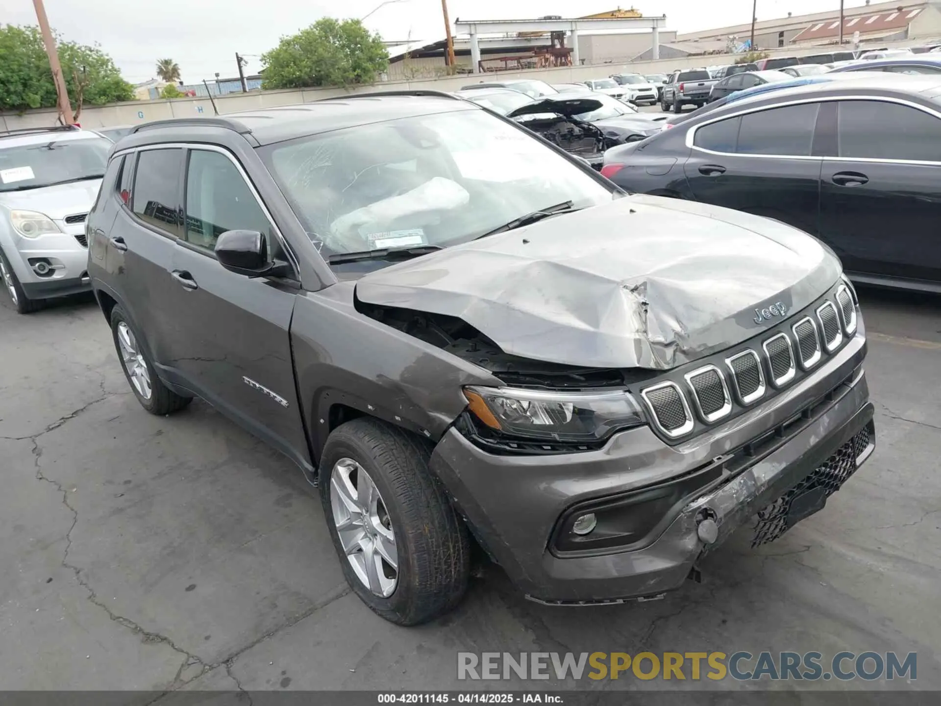 1 Photograph of a damaged car 3C4NJCBB8NT188411 JEEP COMPASS 2022