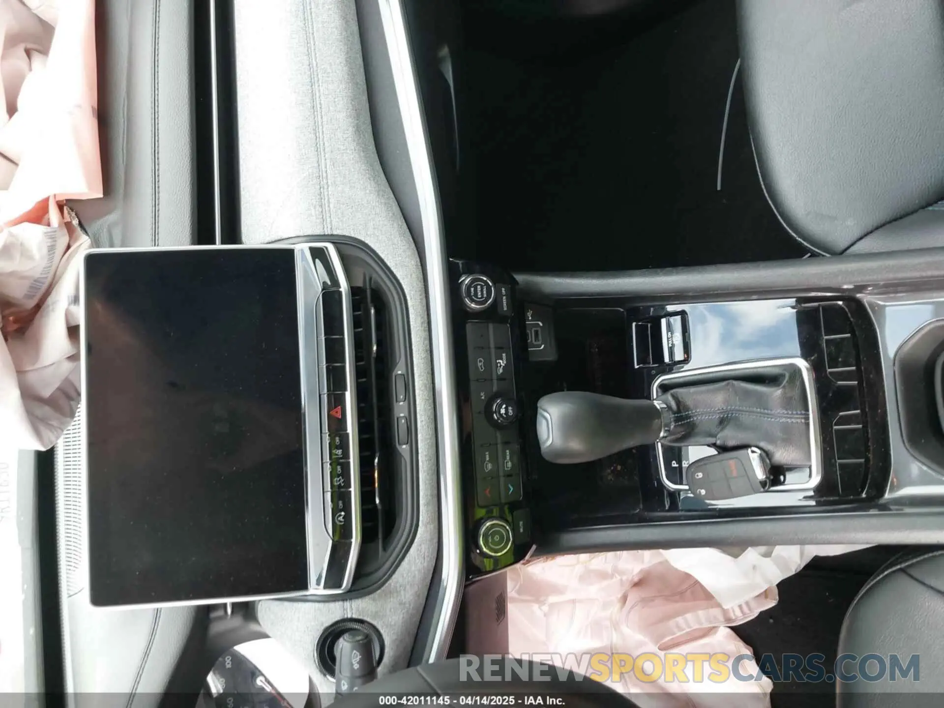 11 Photograph of a damaged car 3C4NJCBB8NT188411 JEEP COMPASS 2022