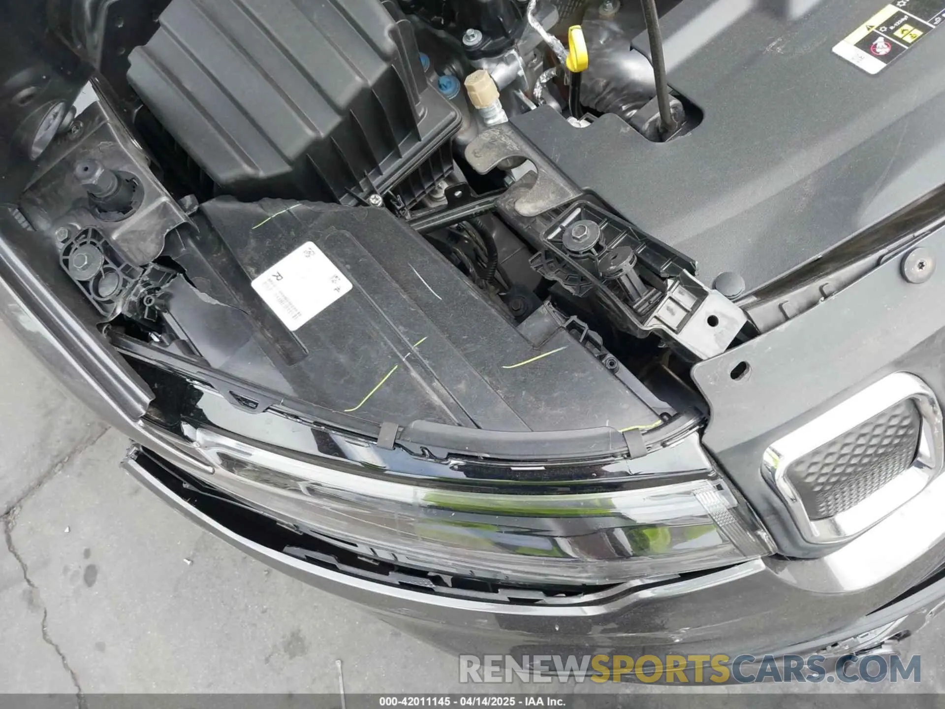 19 Photograph of a damaged car 3C4NJCBB8NT188411 JEEP COMPASS 2022