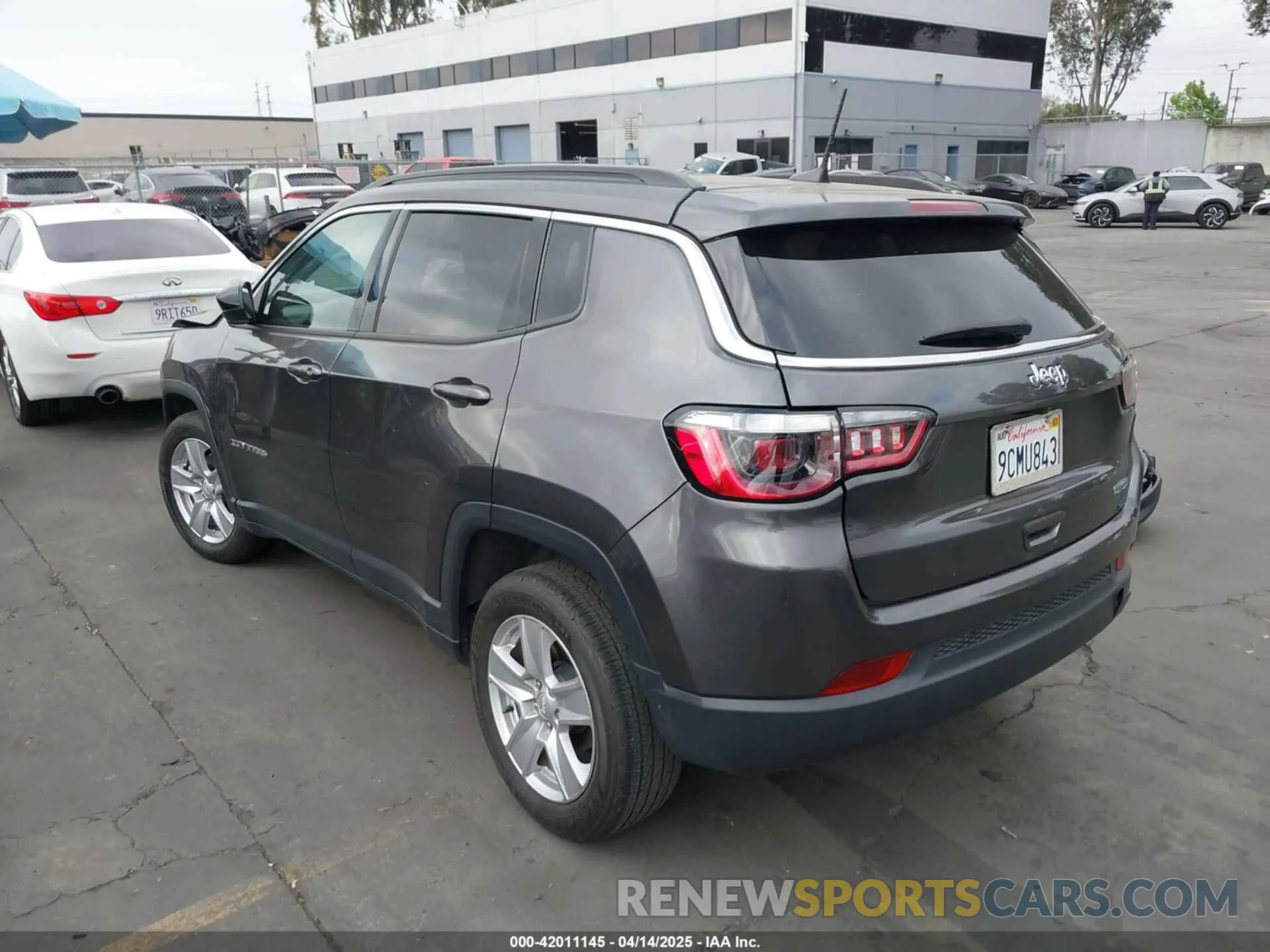 3 Photograph of a damaged car 3C4NJCBB8NT188411 JEEP COMPASS 2022