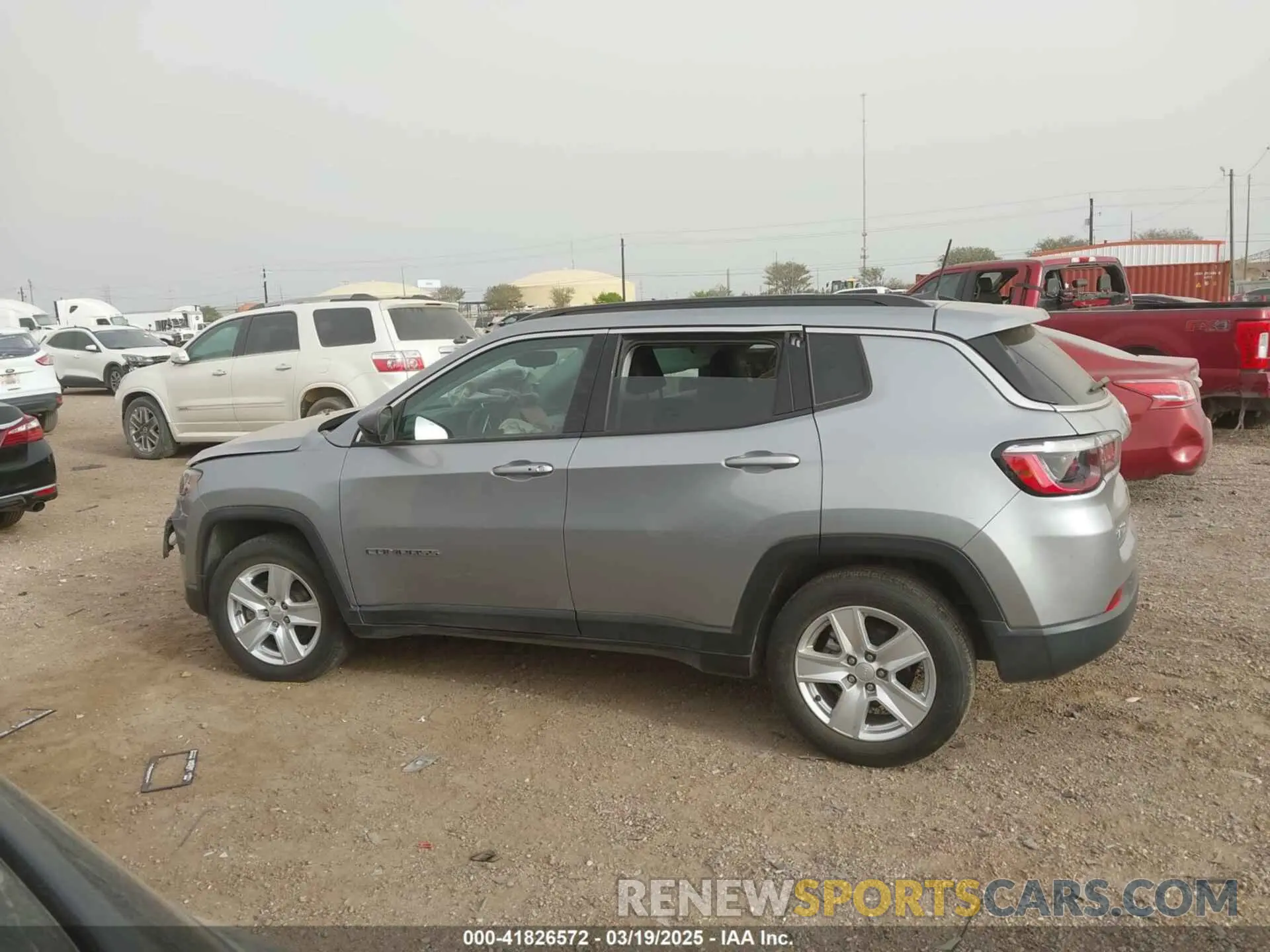 14 Photograph of a damaged car 3C4NJCBB8NT204932 JEEP COMPASS 2022