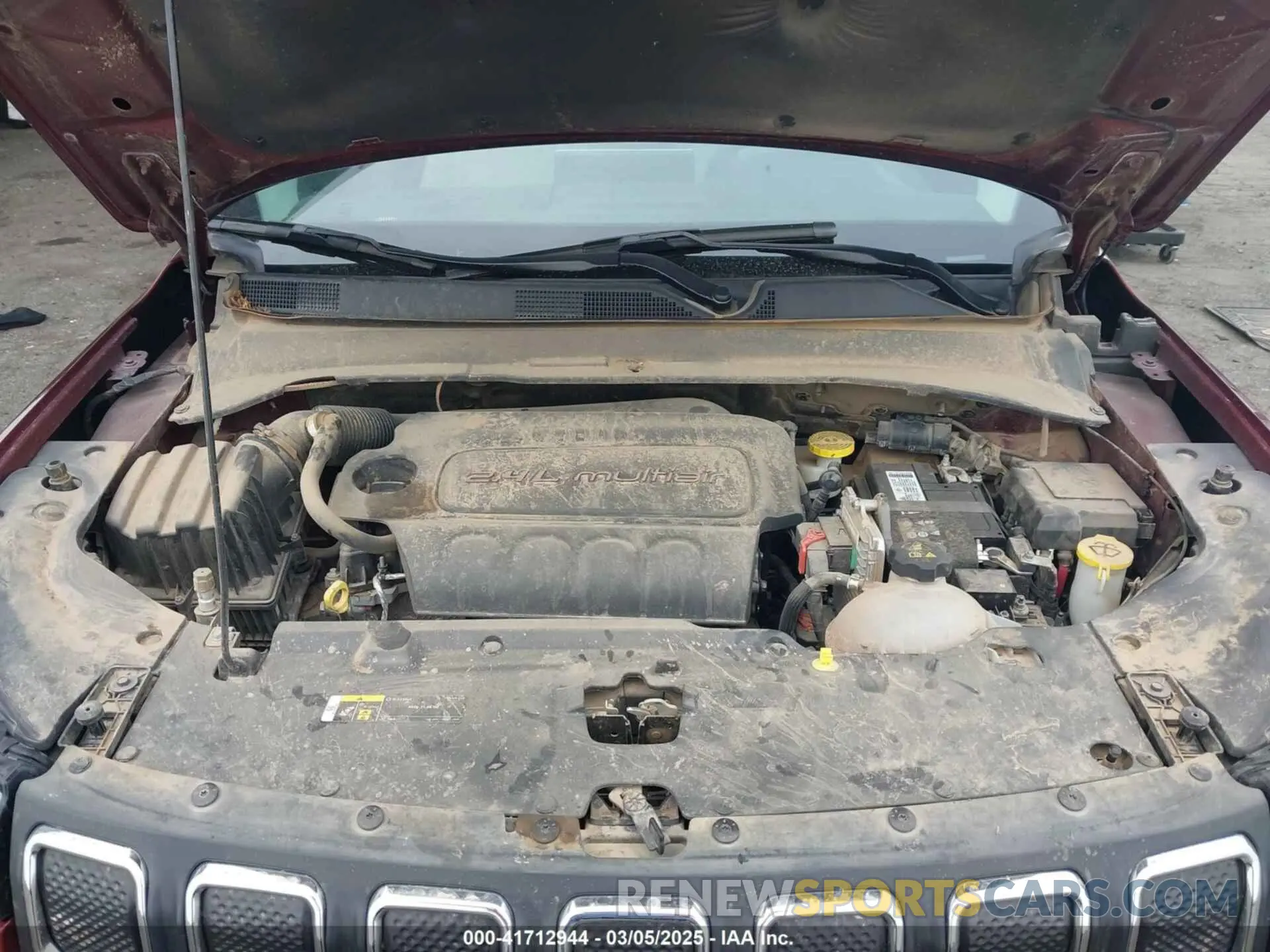 10 Photograph of a damaged car 3C4NJCBB8NT218393 JEEP COMPASS 2022