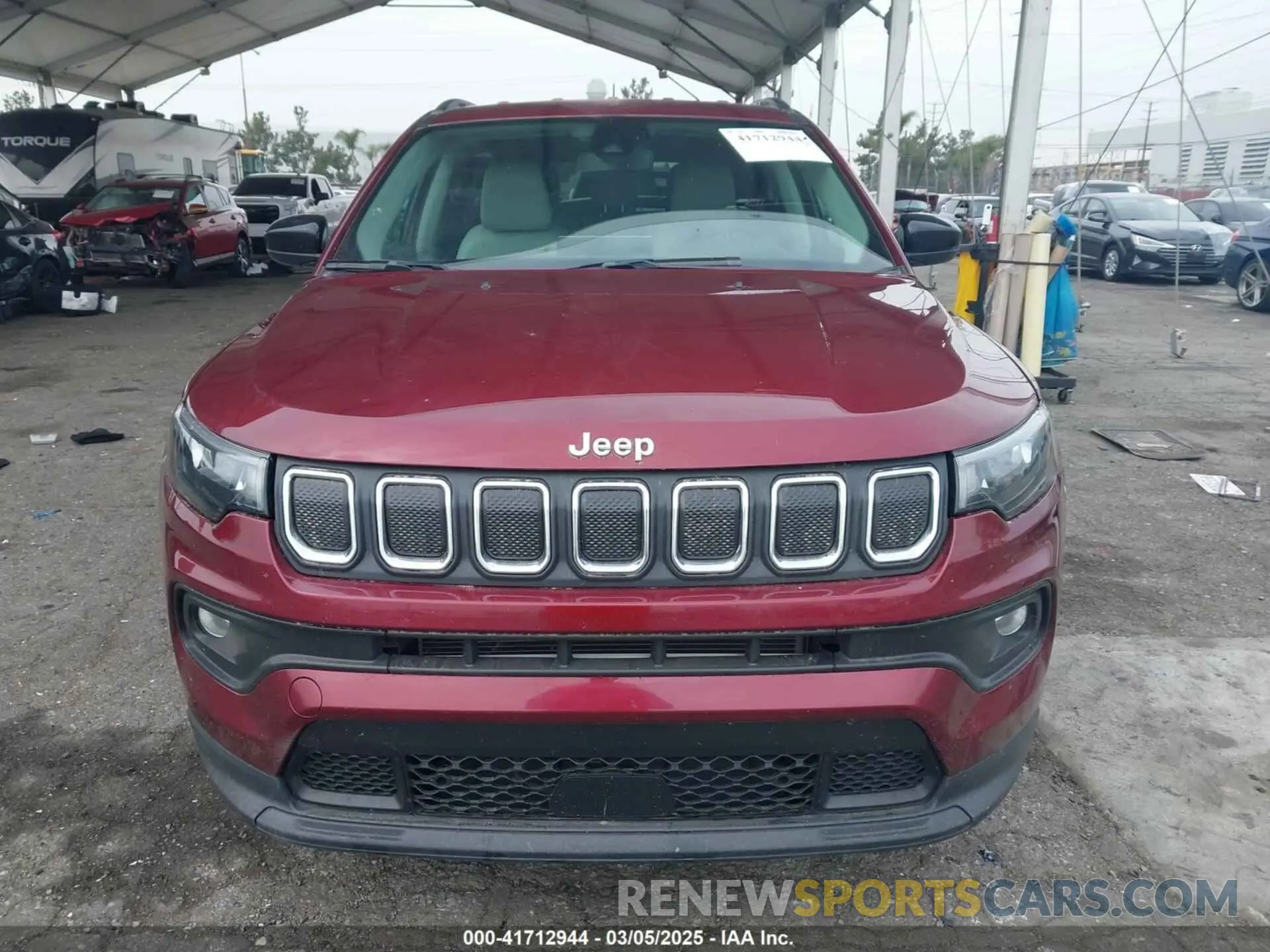 13 Photograph of a damaged car 3C4NJCBB8NT218393 JEEP COMPASS 2022