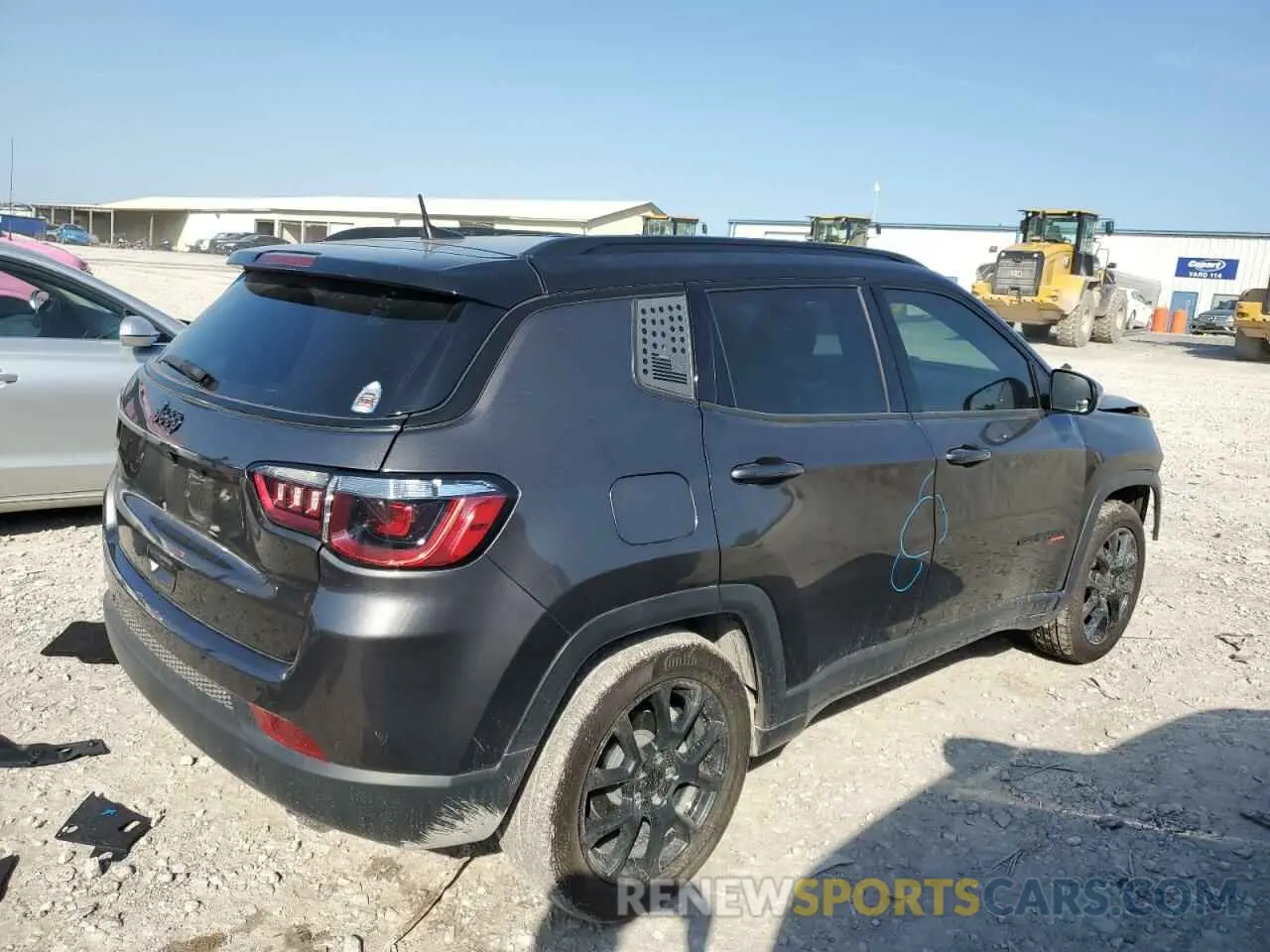 3 Photograph of a damaged car 3C4NJCBB8NT234318 JEEP COMPASS 2022