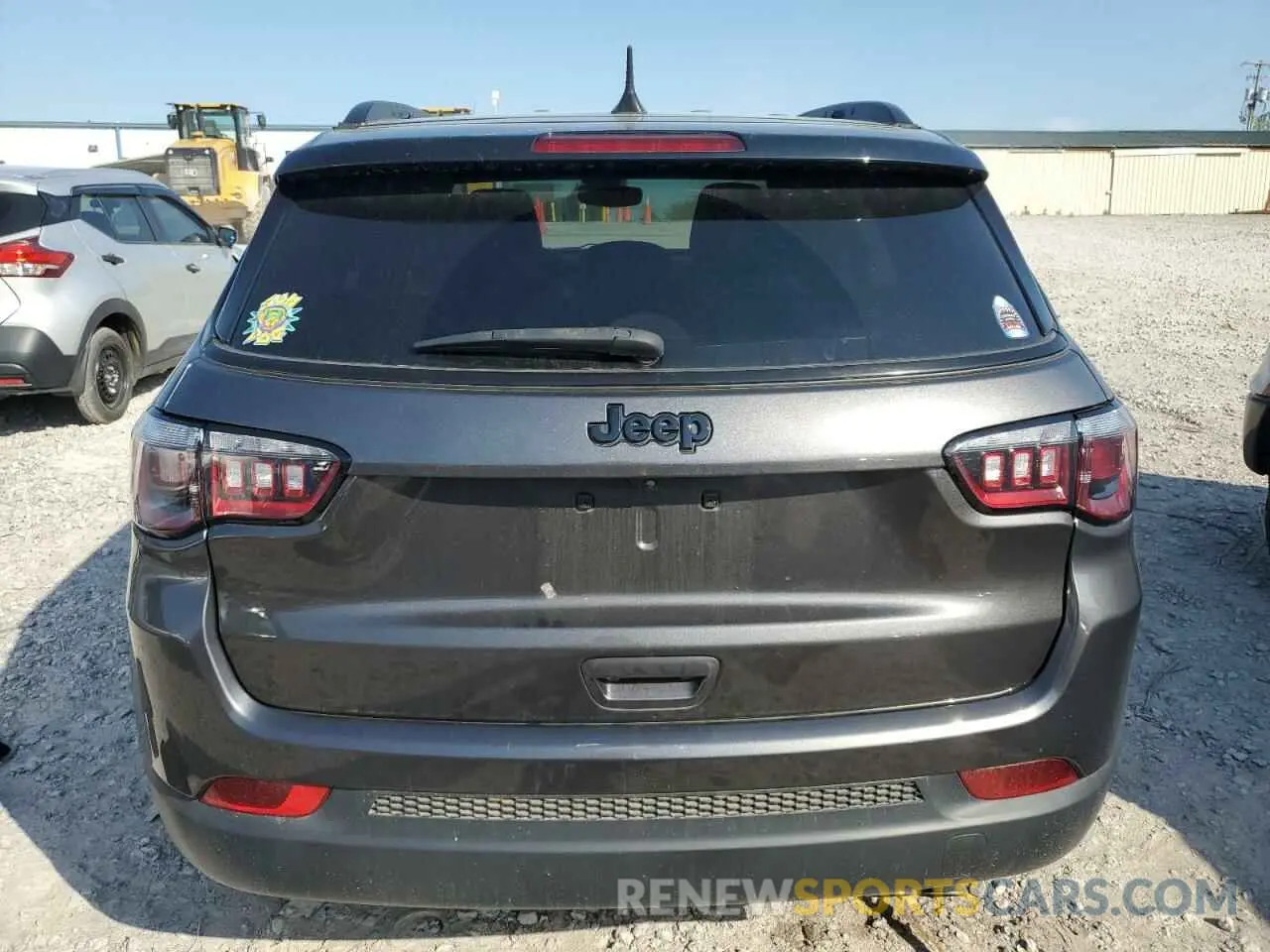 6 Photograph of a damaged car 3C4NJCBB8NT234318 JEEP COMPASS 2022